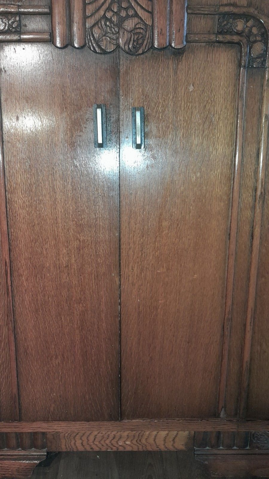 photo furniture 1930s Art Deco Medium Oak Tallboy/Linenpress With Doors And 2 Shelves