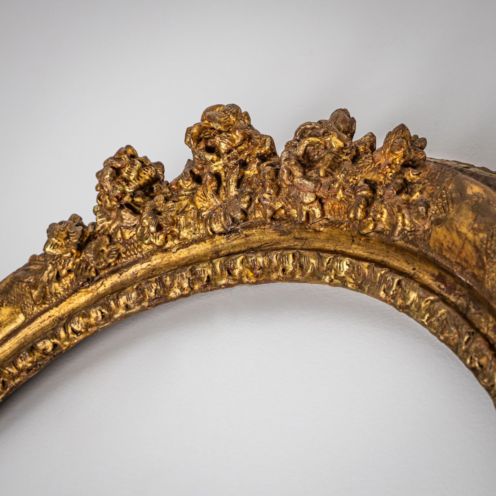 Oval Gilt Louis XV Stucco Frame, France, 18th Century photo buy