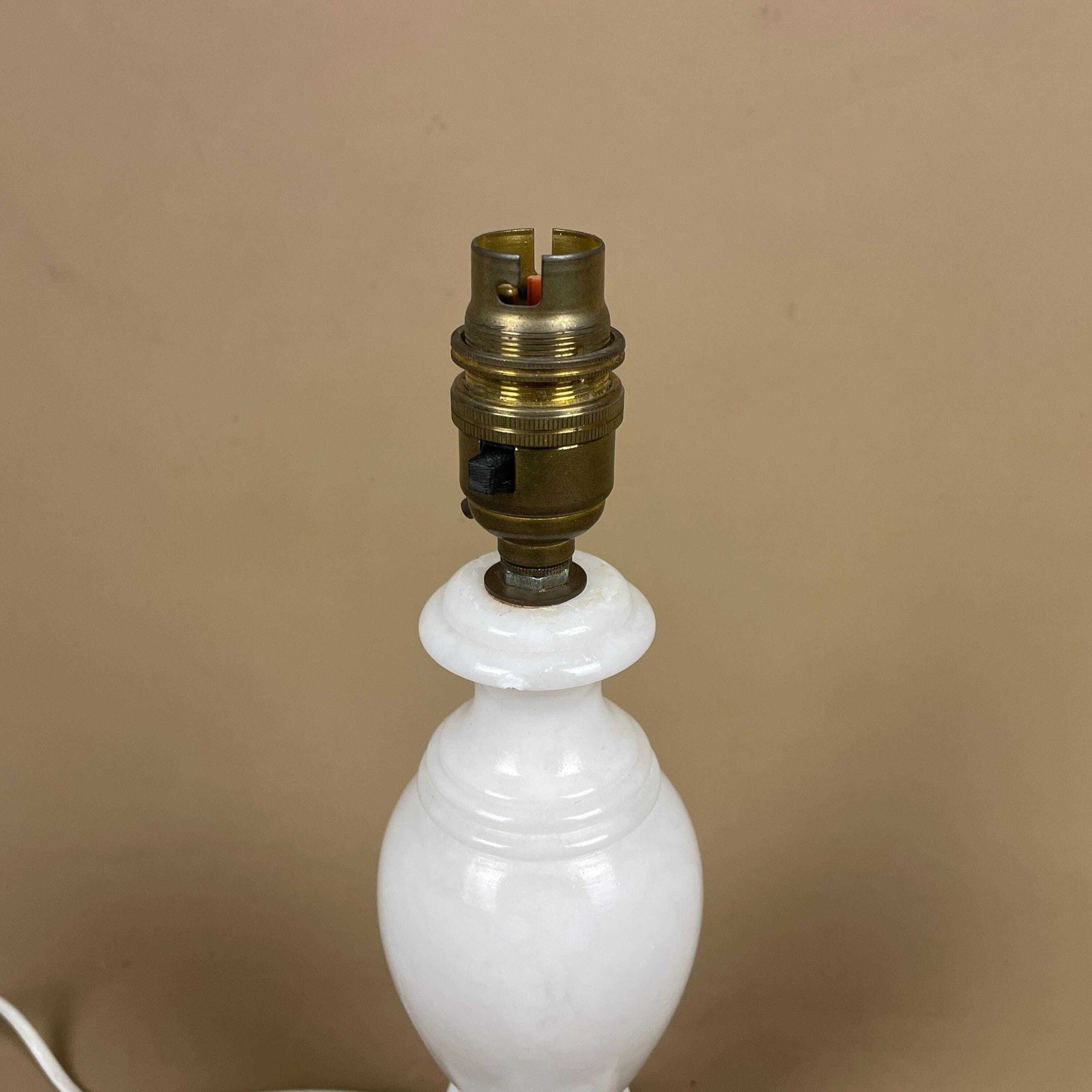Antique Alabaster Onyx Marble Lamp Light White Bedside Side Table Desk Marbled Patterned Vintage Downton Stone Heavy Classic Natural Square photo Lighting