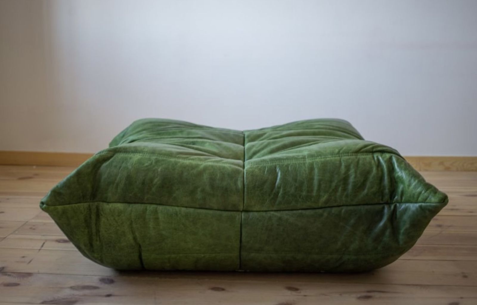 8400.0 Togo Suite By Michel Ducaroy For Ligne Roset photo