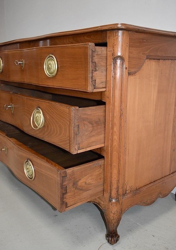 photo buy Louis XV Crossbow Chest In Cherry Blond 18th
