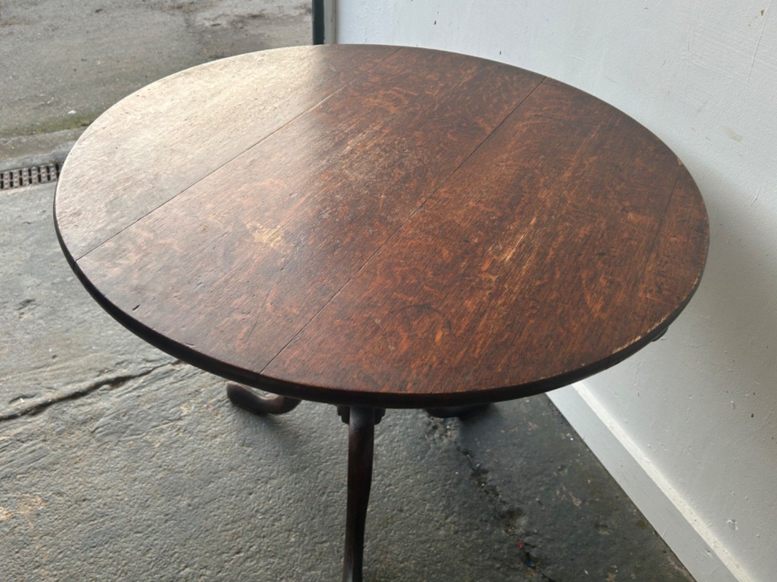 Georgian Style Antique Tilt Top Tripod Occasional Side Table photo 430.0