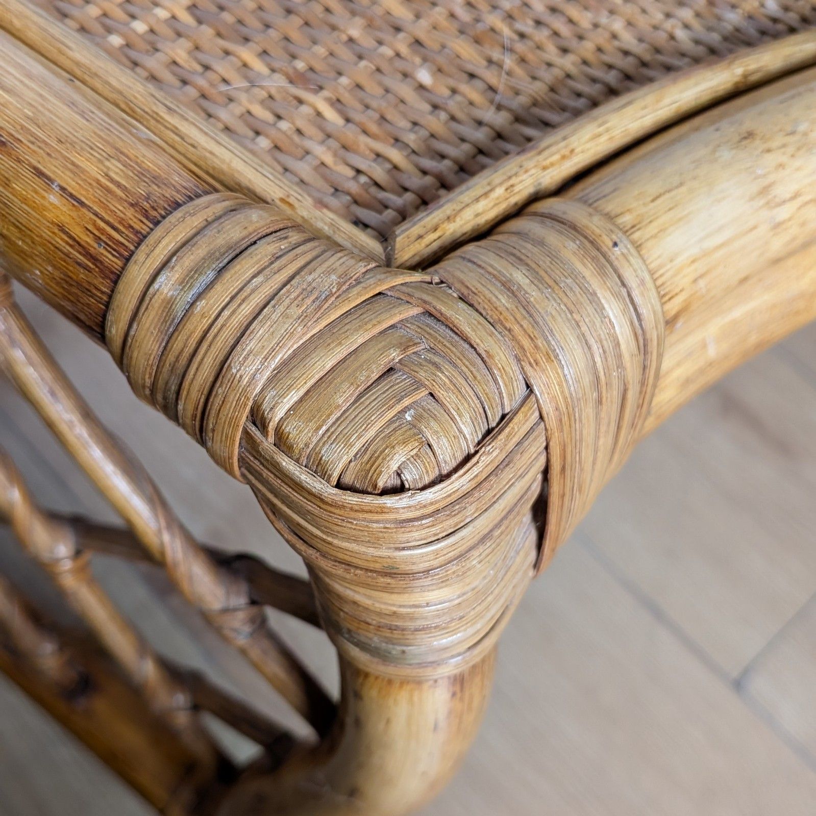 photo vinterior Mid Century Bamboo & Rattan Nest Of Tables | Scalloped Arch | Boho Tiki Vintage