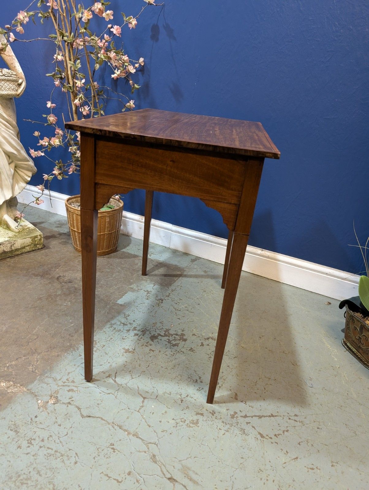 125.0 Edwardian Mahogany Side Table Elegant Legs Wine End Antique Polished Inlaid photo