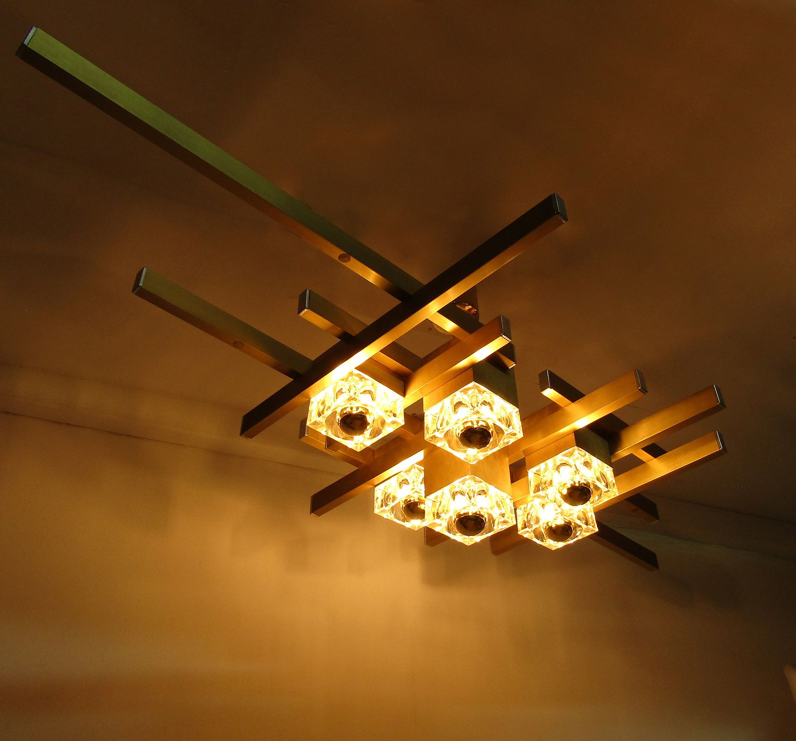 Large 1970s Italian Cubic Chandelier Or Wall Fixture By Gaetano Sciolari photo vinterior