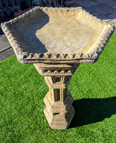 Vintage Medieval Style English Stone Bird Bath Delivery Available 0018. photo buy