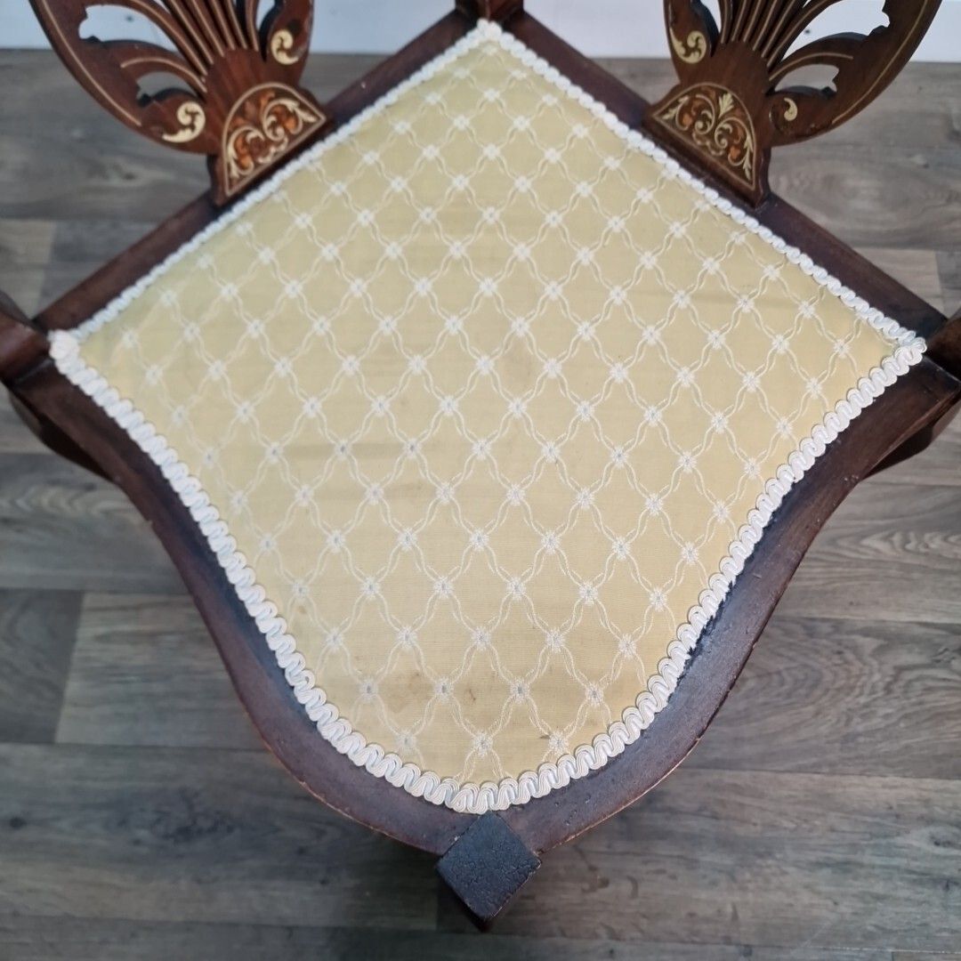 photo furniture Antique Corner Chair Victorian Wooden Inlaid Carver Armchair Hall Mahogany