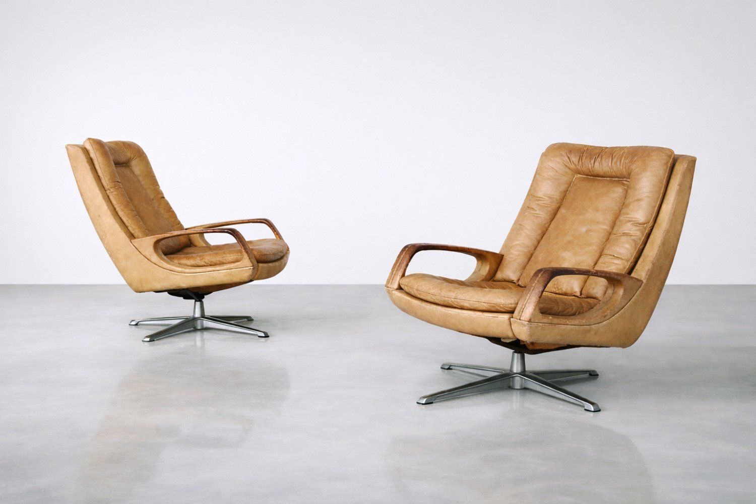 5352.0 Mid Century Modern German Leather Swivel Chairs From Carl Straub, 1950s, Set Of 2 photo
