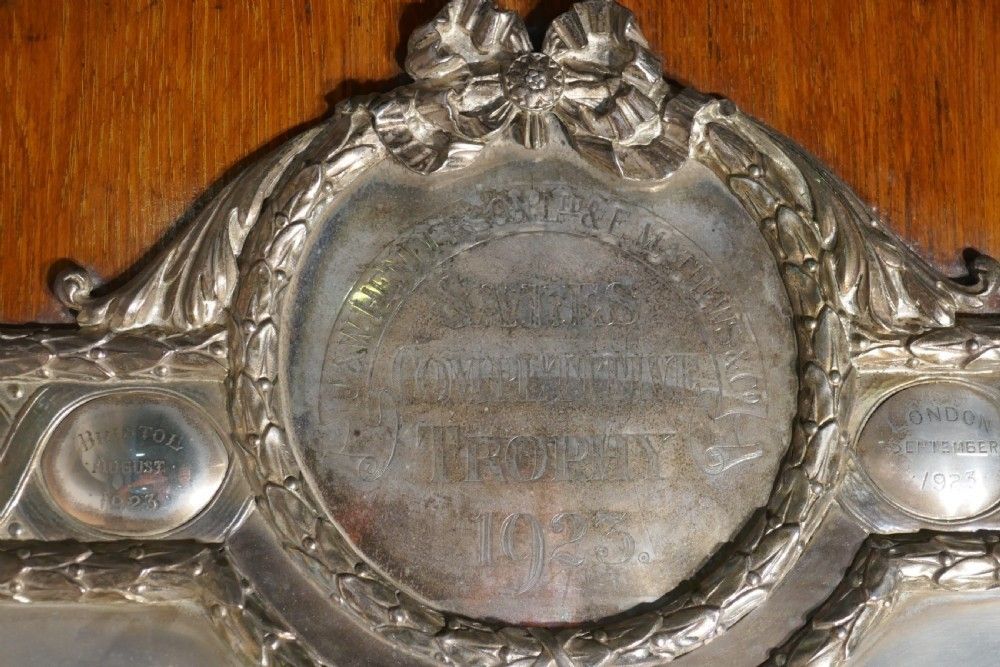Large Arts And Crafts Shield Trophy With Nike The Goddess Of Victory photo 2275.0