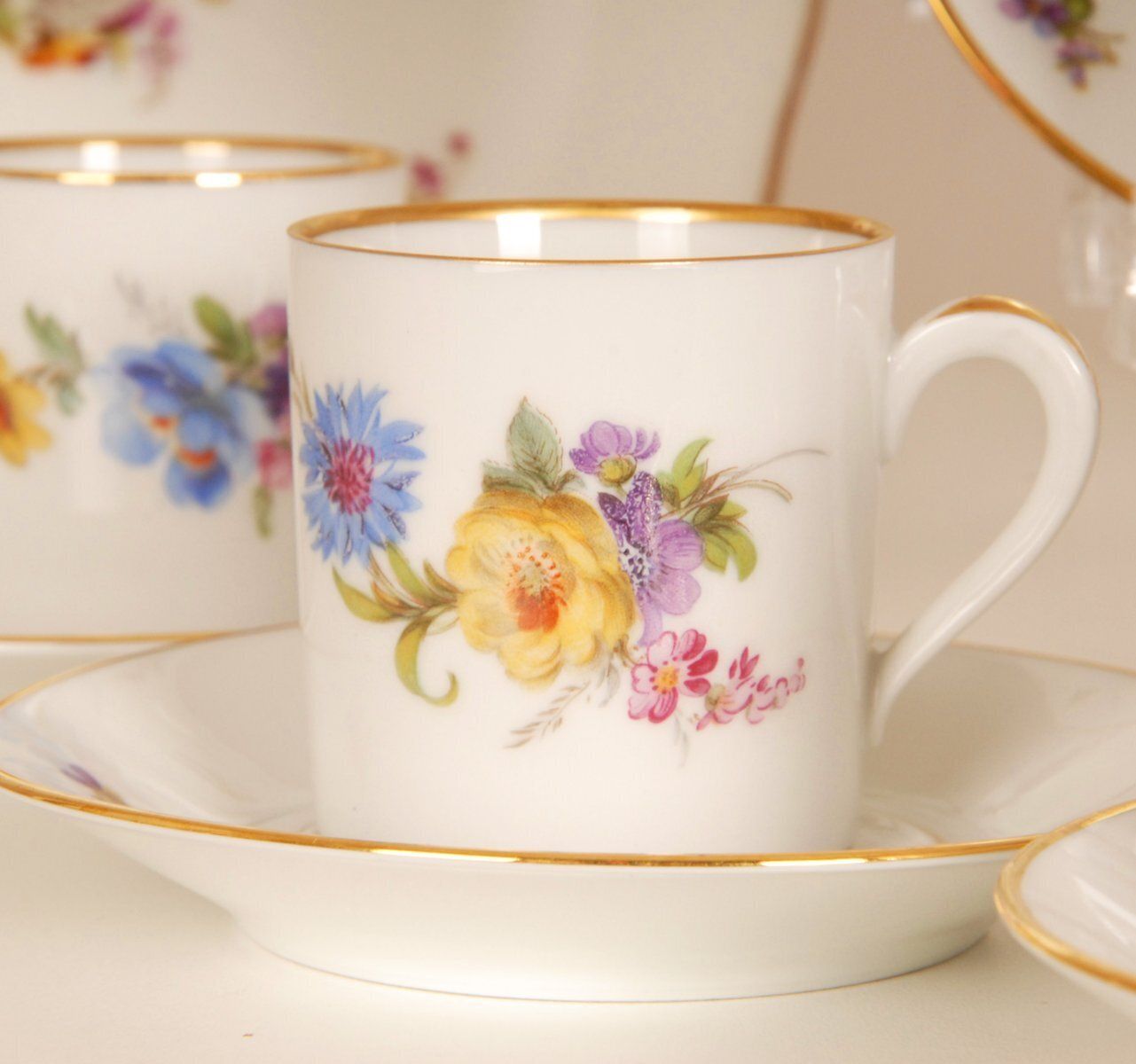 18th Century Porcelain Luncheon Set From Meissen Porcelain, Set Of 23 photo vinterior