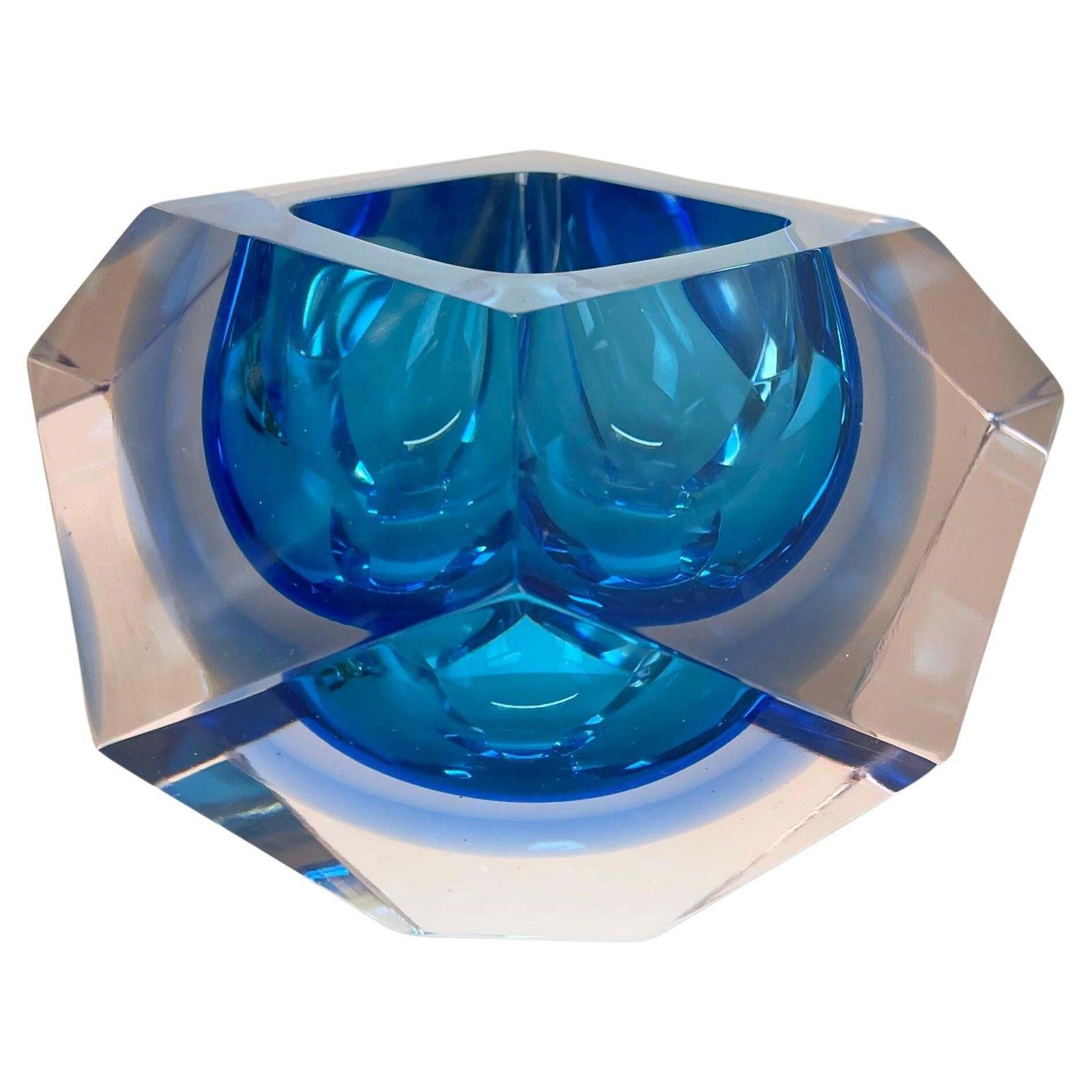 1.4kg Murano Glass Faceted "Diamond" Sommerso Bowl By Flavio Poli, Italy, 1970s