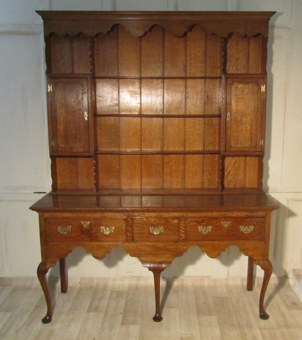 An Exceptional Georgian Country Oak Dresser