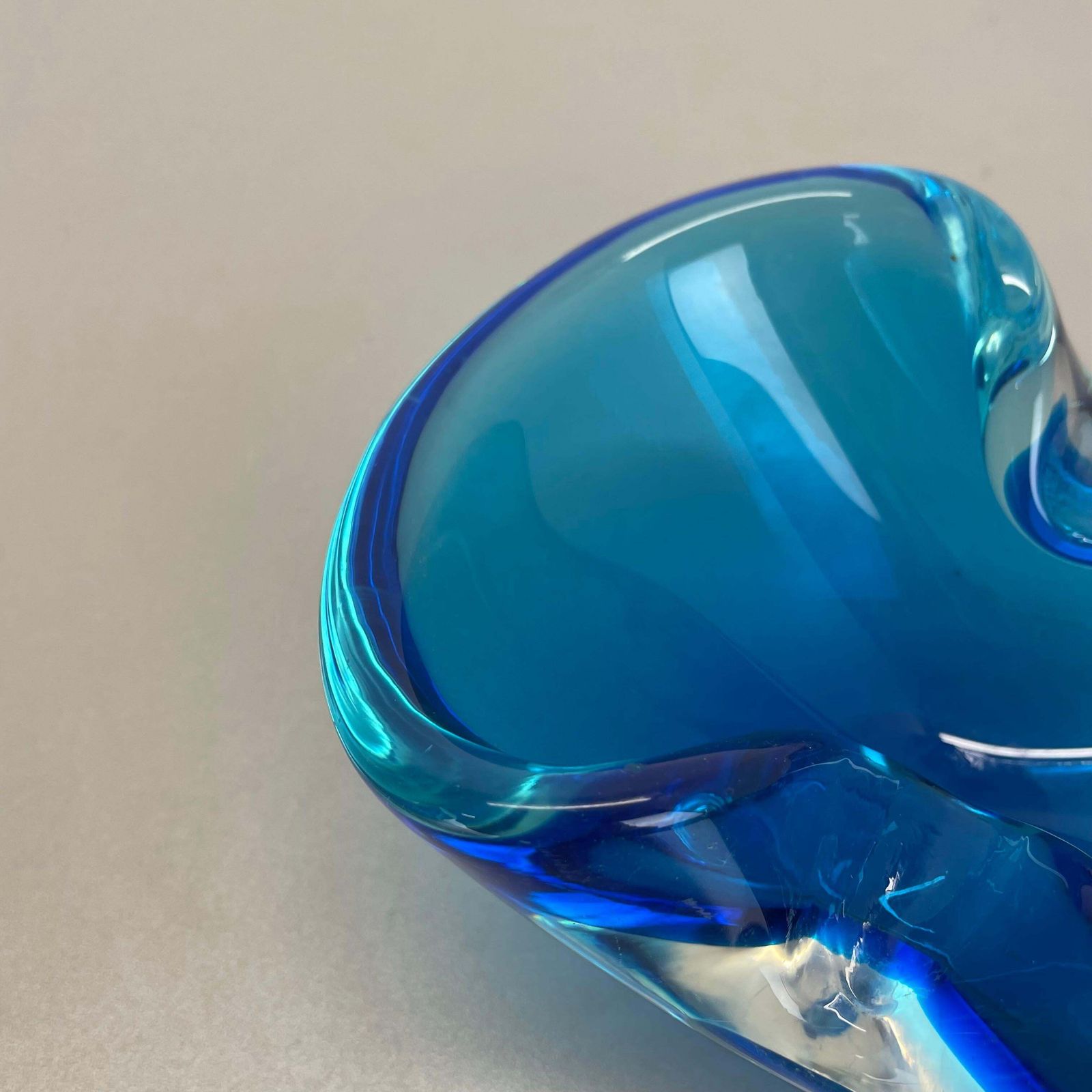 Unique 1.1kg Murano Glass Bowl Ashtray, Blue Multicolor, 1970s Italian Design photo for sale