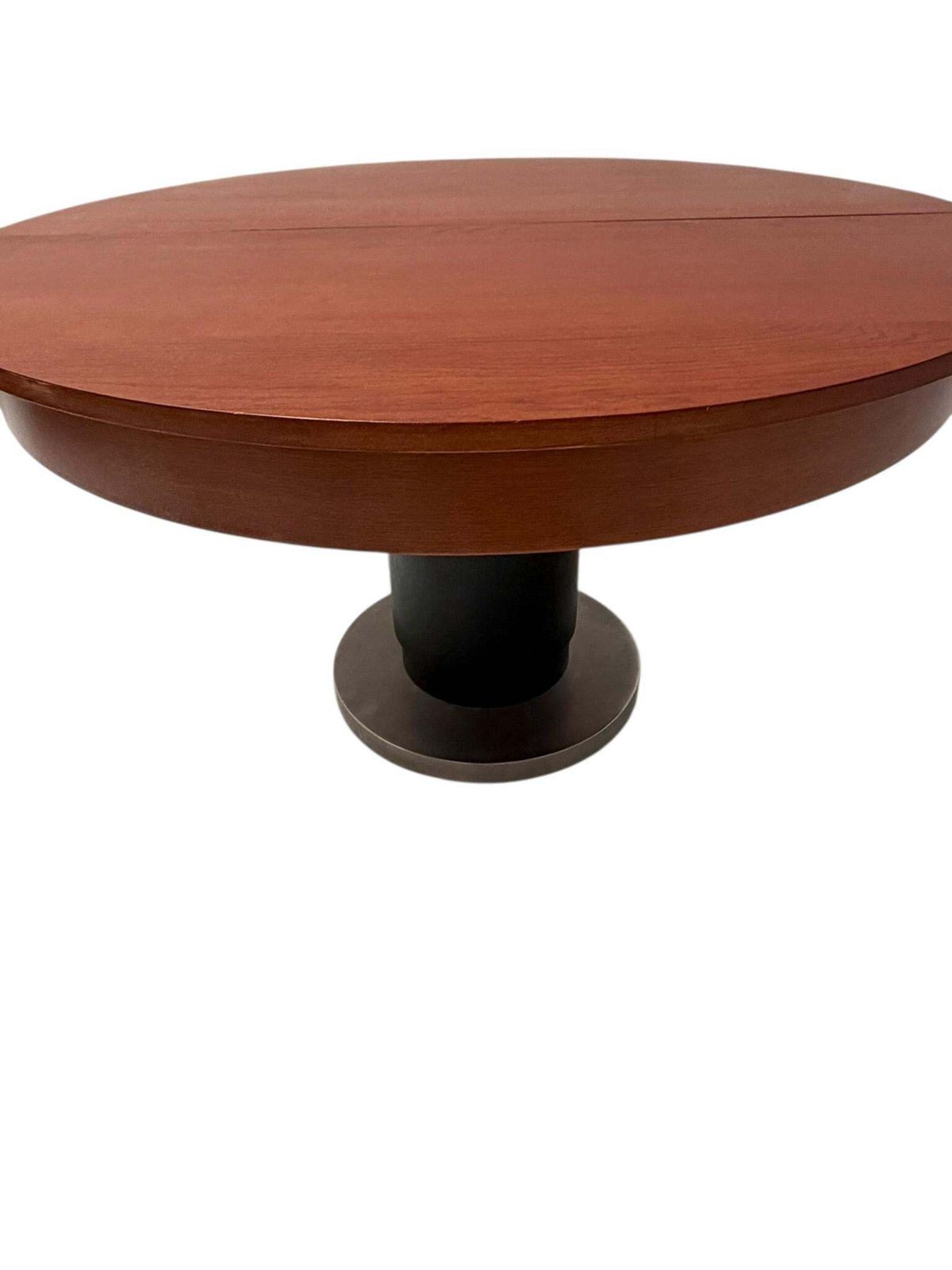 photo furniture Art Deco Modernist Round Extendable Dining Room Table By Hendrik Wouda, 1931
