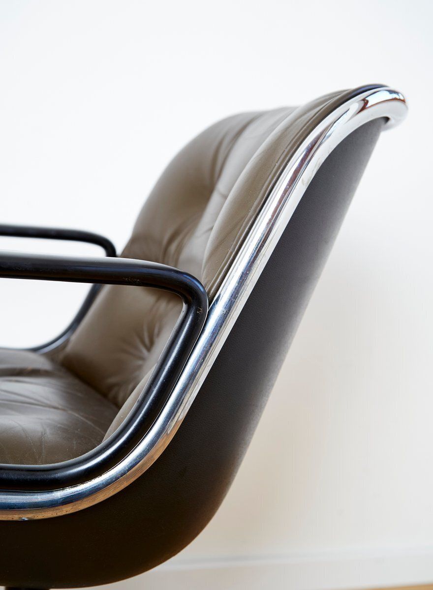 photo furniture Executive Chair By Charles Pollock For Knoll International, 1960s