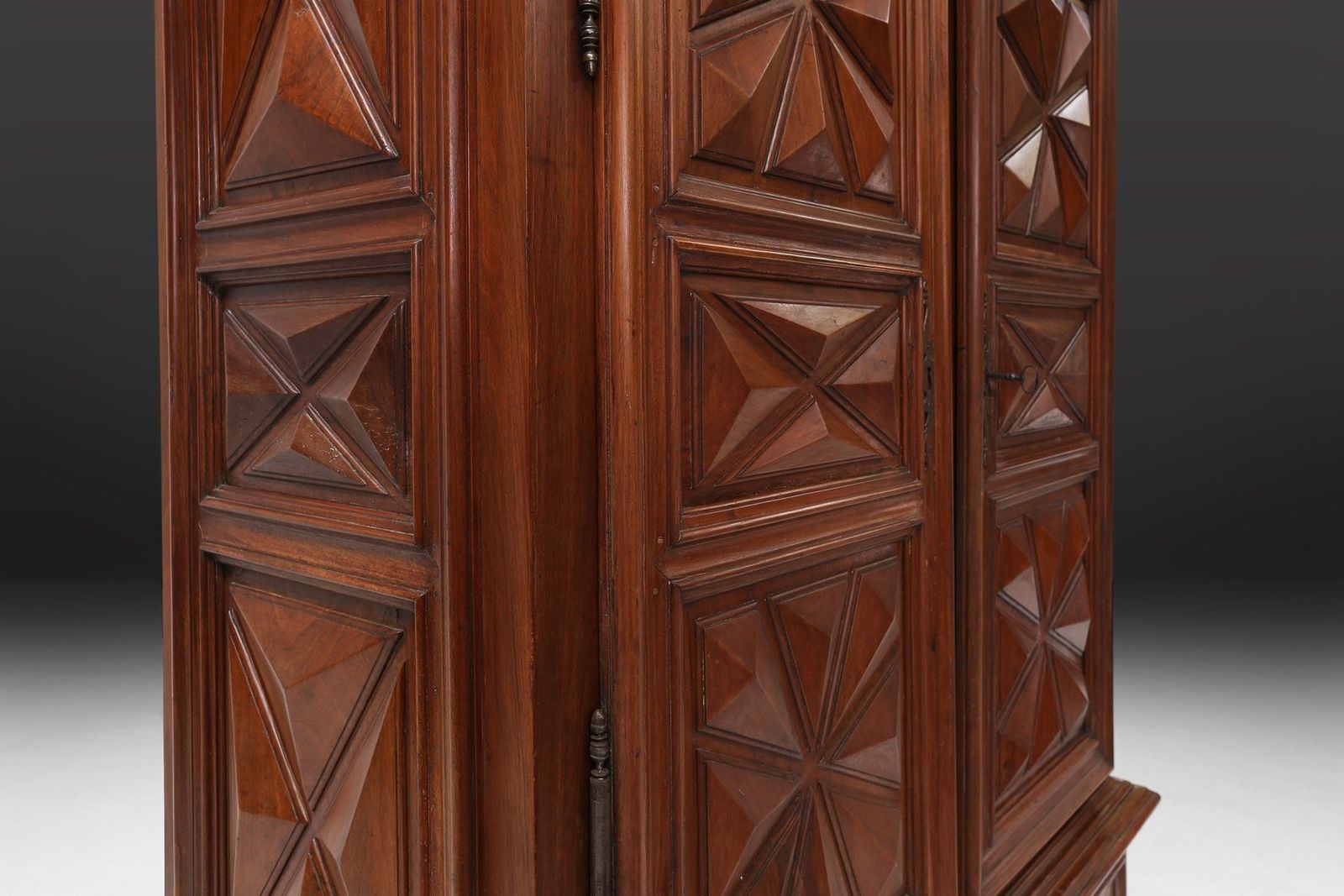 French Louis XIII Oak Wardrobe With Geometric Carving, Early 17th Century photo for sale