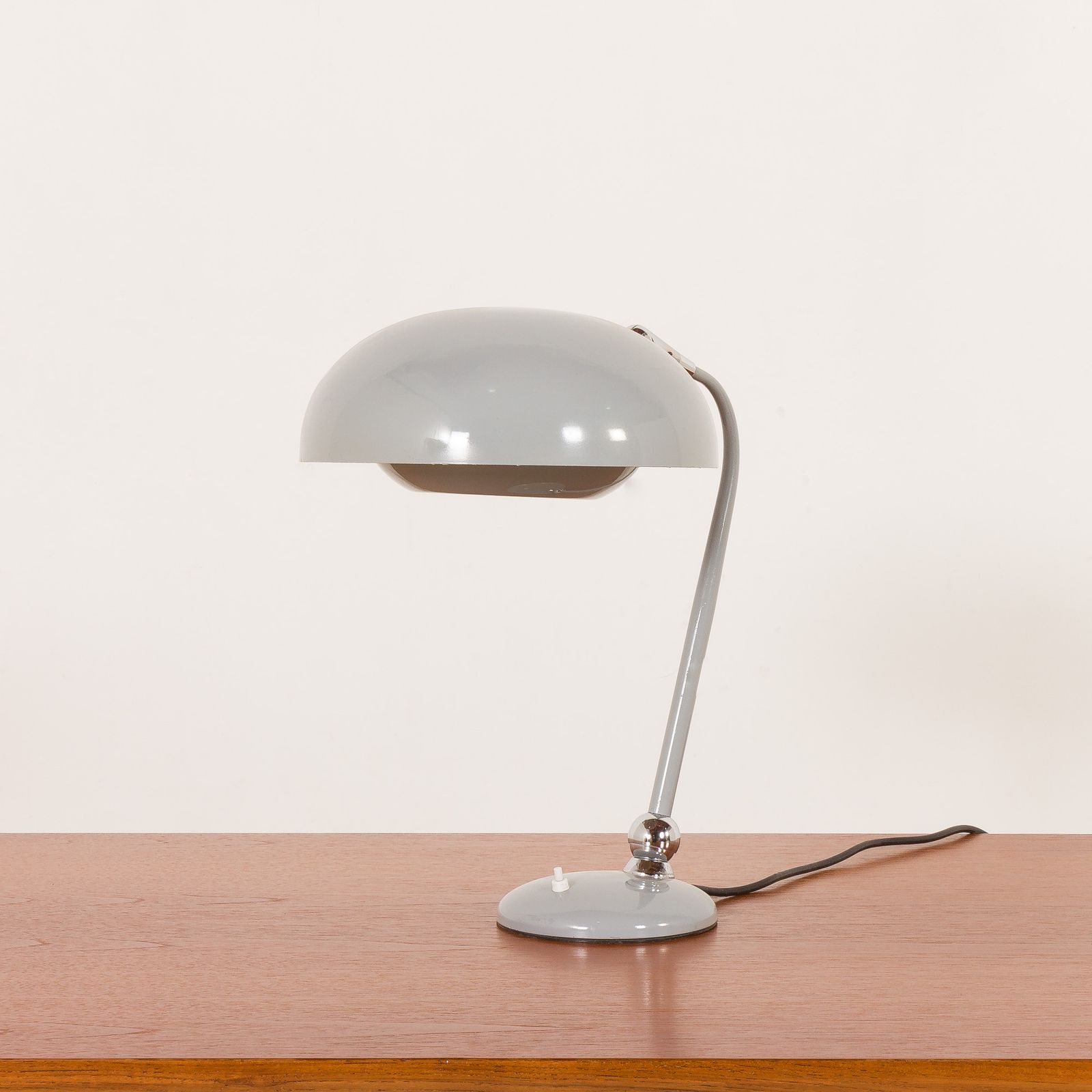 Italian Mid Century Desk Lamp Attr. To Stilnovo, 1960s photo vintage