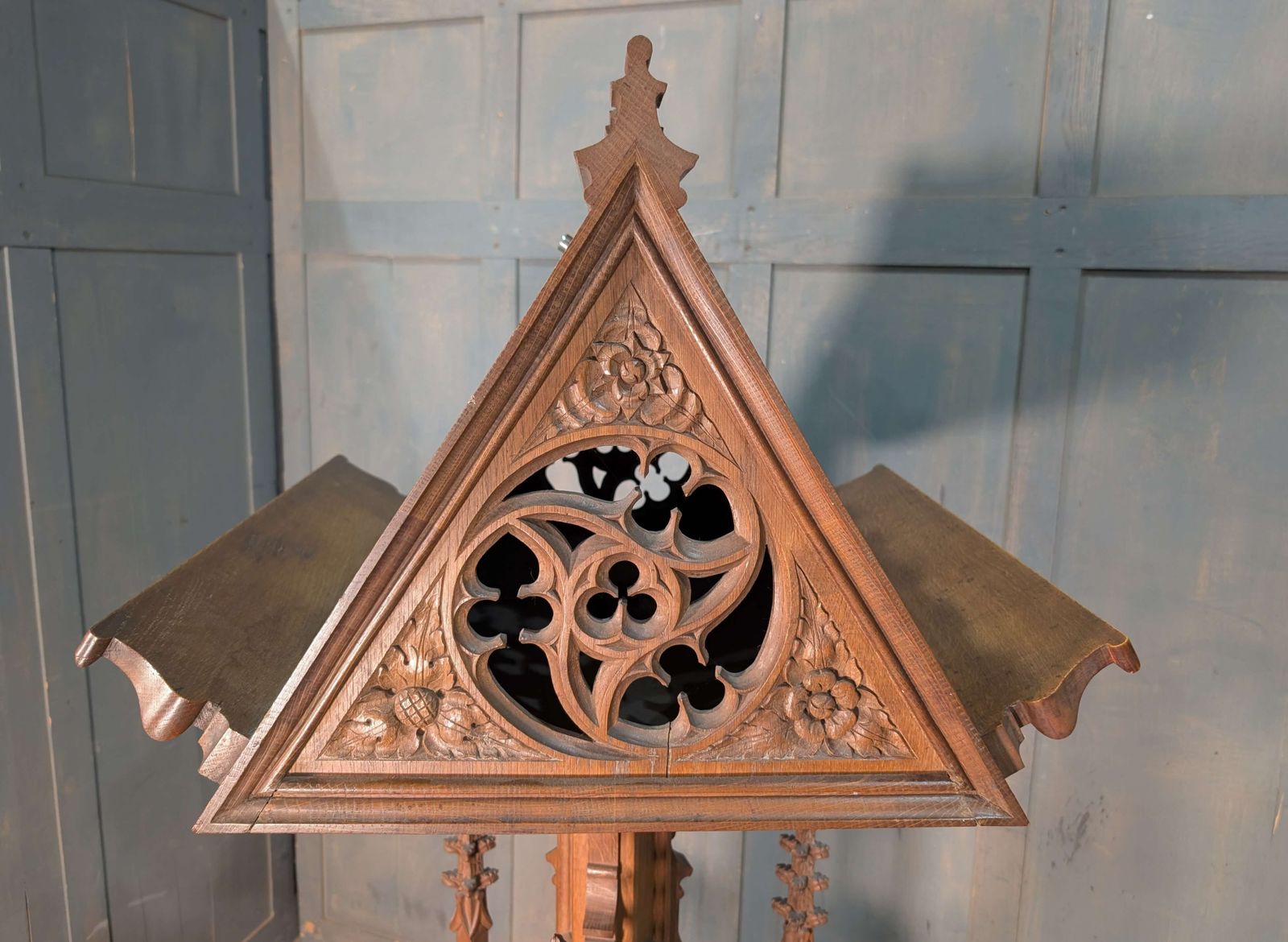 1930’s Vintage Highly Carved Gothic Oak ‘Pigeon Coop’ Church Lectern photo 1320.0
