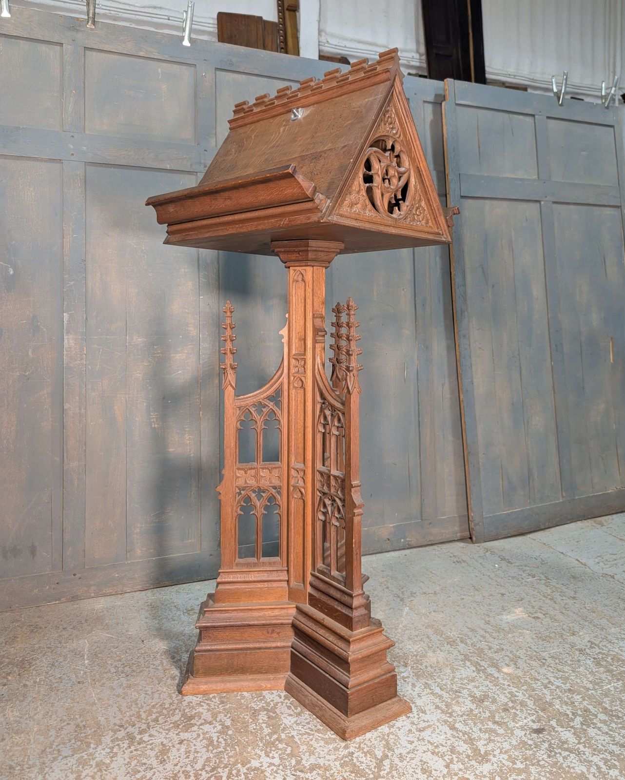 1930’s Vintage Highly Carved Gothic Oak ‘Pigeon Coop’ Church Lectern photo vinterior