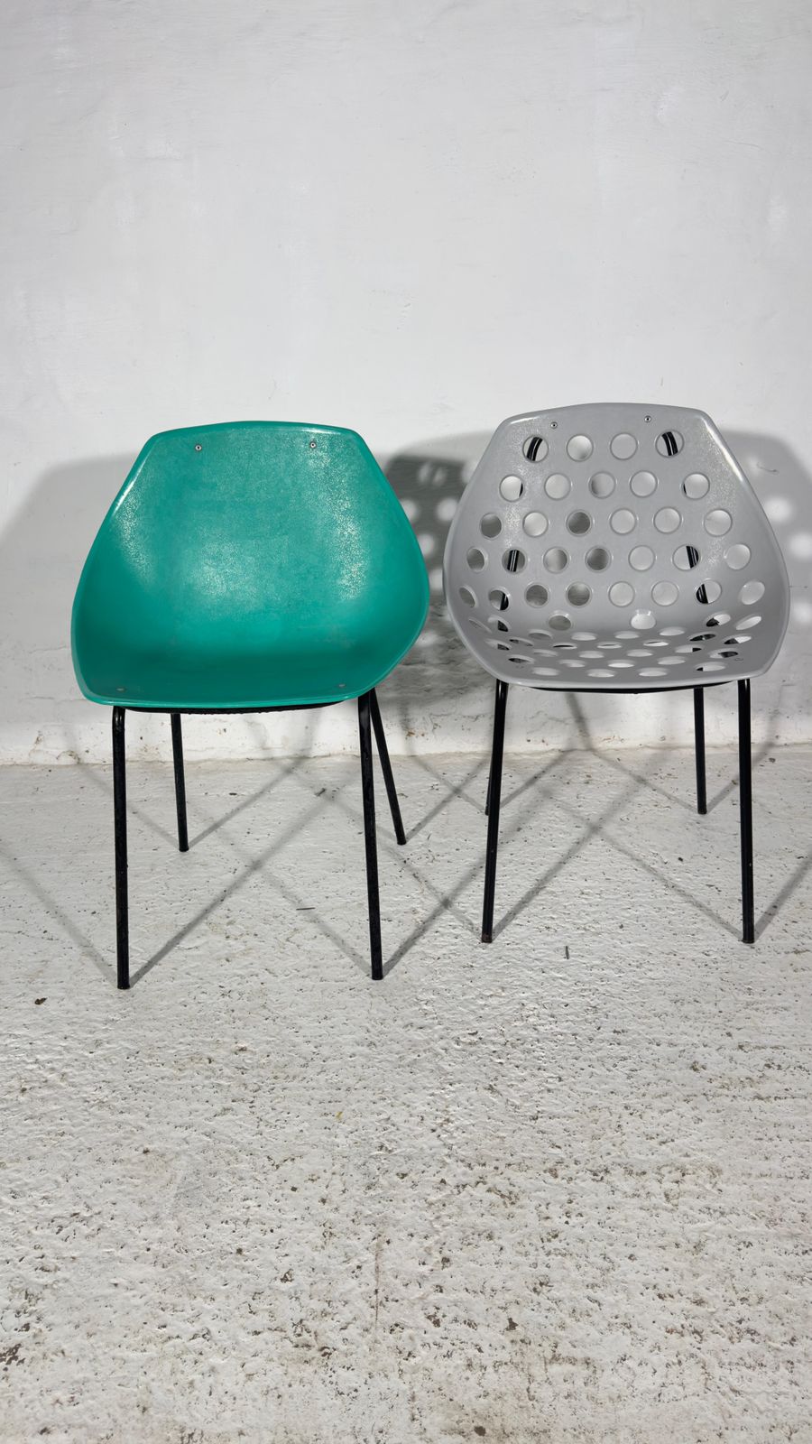 Pierre Guariche Chair Model "Coquillage" By Meurop Iconische Mid Century Design photo vintage