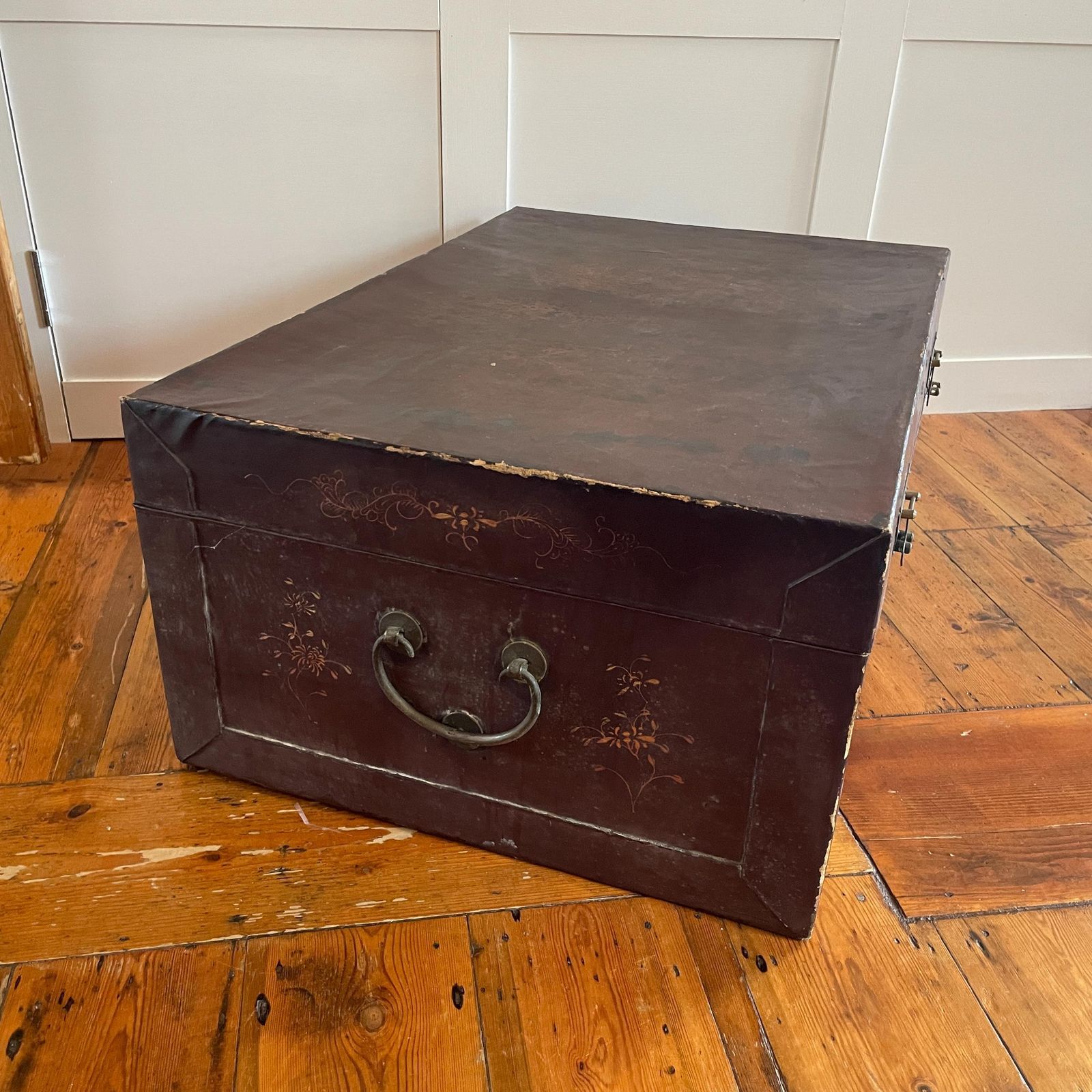 Large Hand Painted Chinese Trunk Dark Red Lacquered Oriental Storage Chest Vintage Blanket Box Coffee Table Decor Asian photo buy