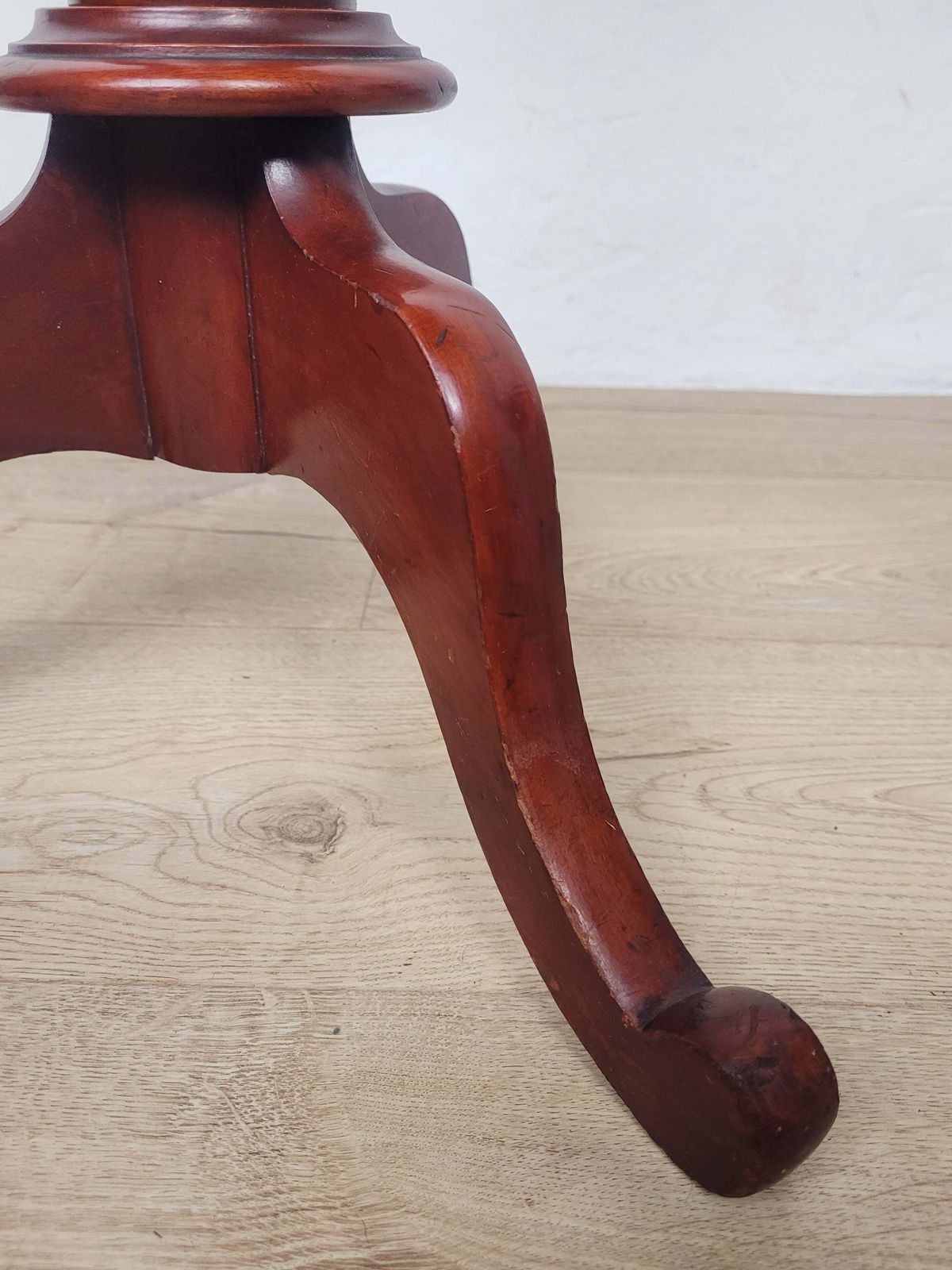 Victorian Pedestal Tripod Table English 19th Century Mahogany photo vintage