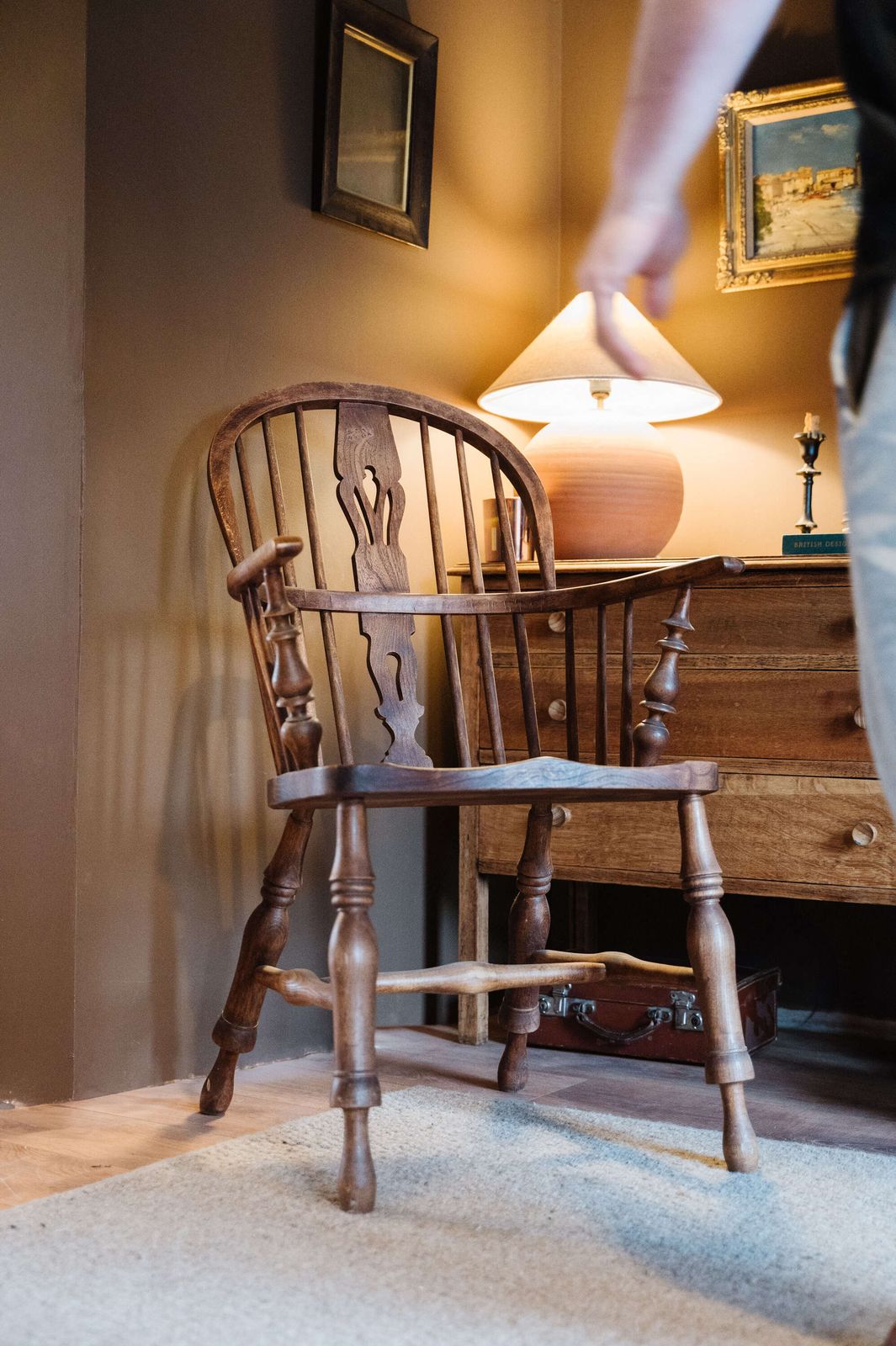 Antique Windsor Chair | Country House