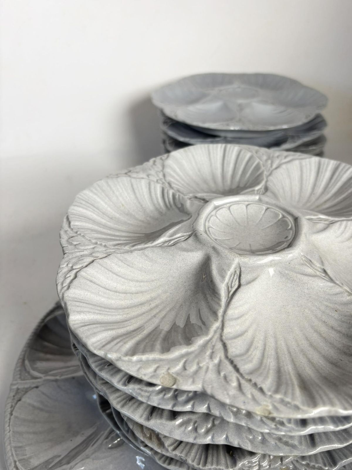 Home Decor Oyster Dish And Plates. Set Of 13 Pieces Sarreguemines, France photo