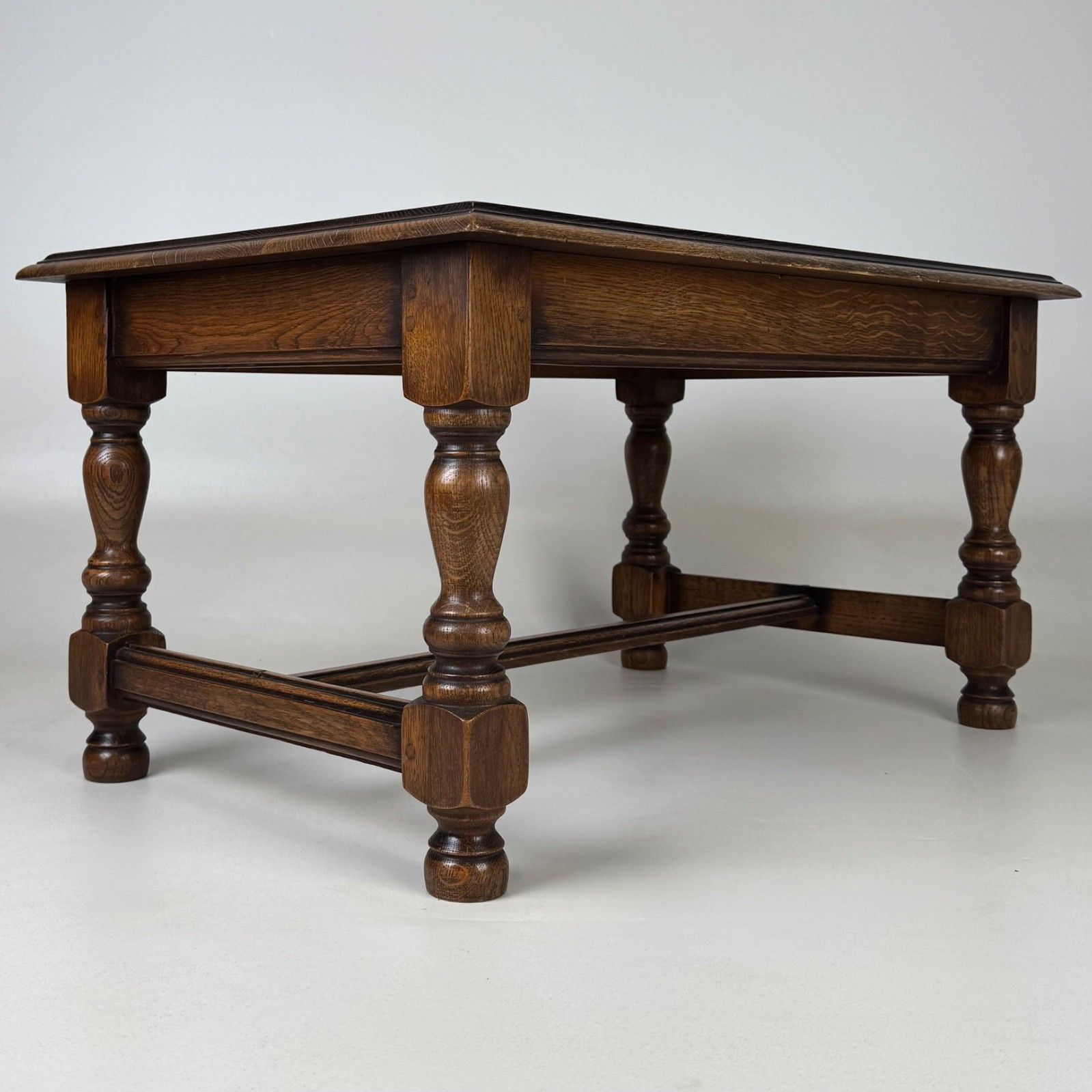 Antique 20th Century Good Quality Coffee Table In Oak photo Furniture