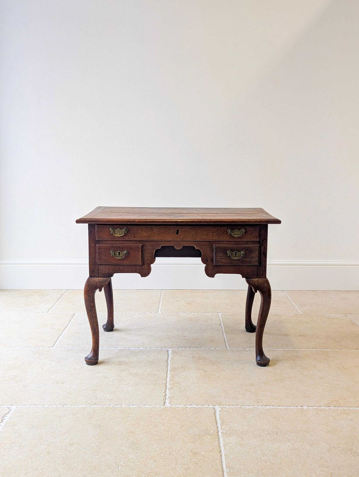 Antique 18th Century Georgian Oak Lowboy C.1750 photo vinterior