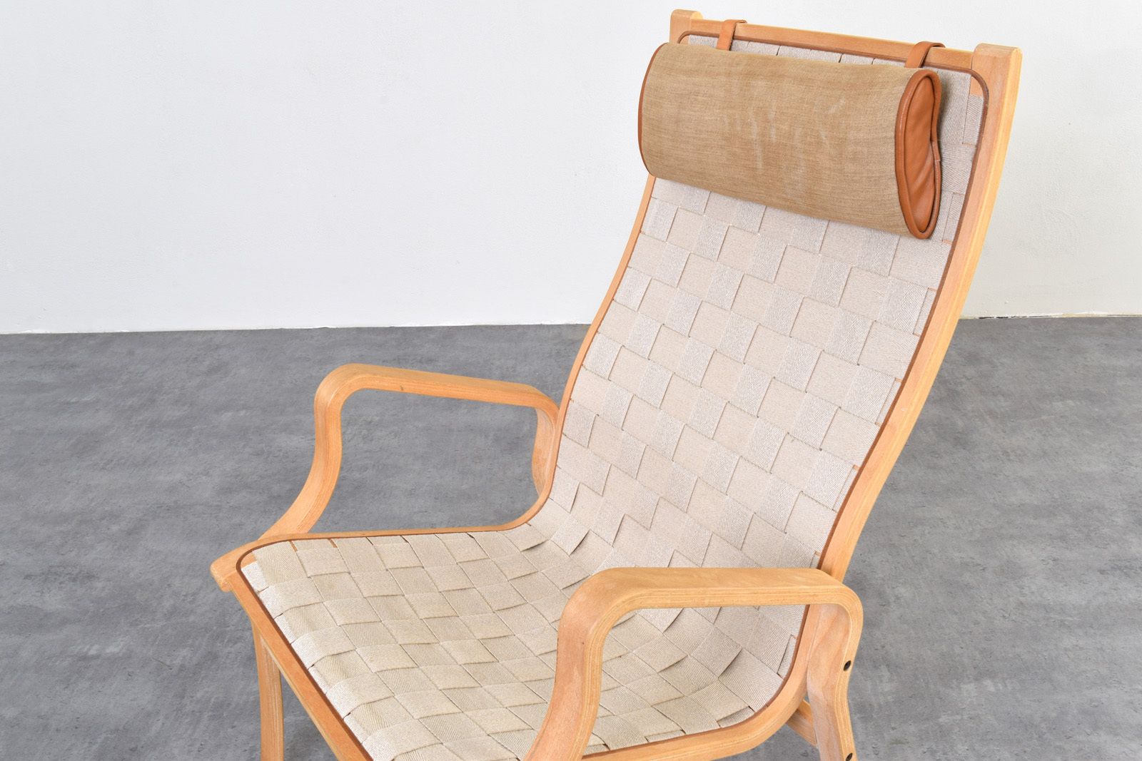 photo furniture Mid Century Albert Lounge Chair By Finn østergaard For Skipper, 1970s.