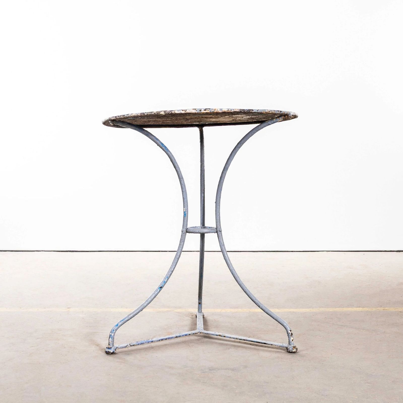 1950’s French Grey Metal Round Outdoor Small Gueridon Table photo furniture