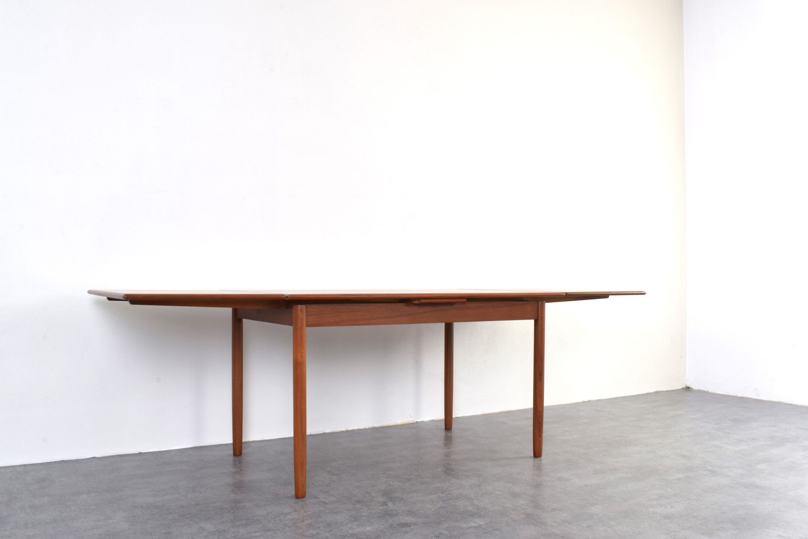 Mid Century Danish Teak Extendable Dining Table, 1960s. photo vintage