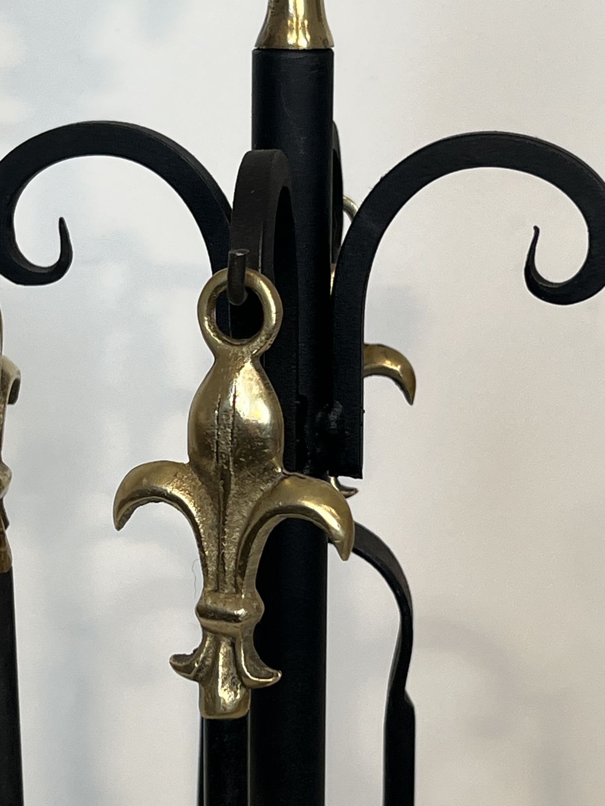 Neoclassical Style Fire Kit In Black Lacquered Metal And Brass With Fleur De Lis Motifs photo buy