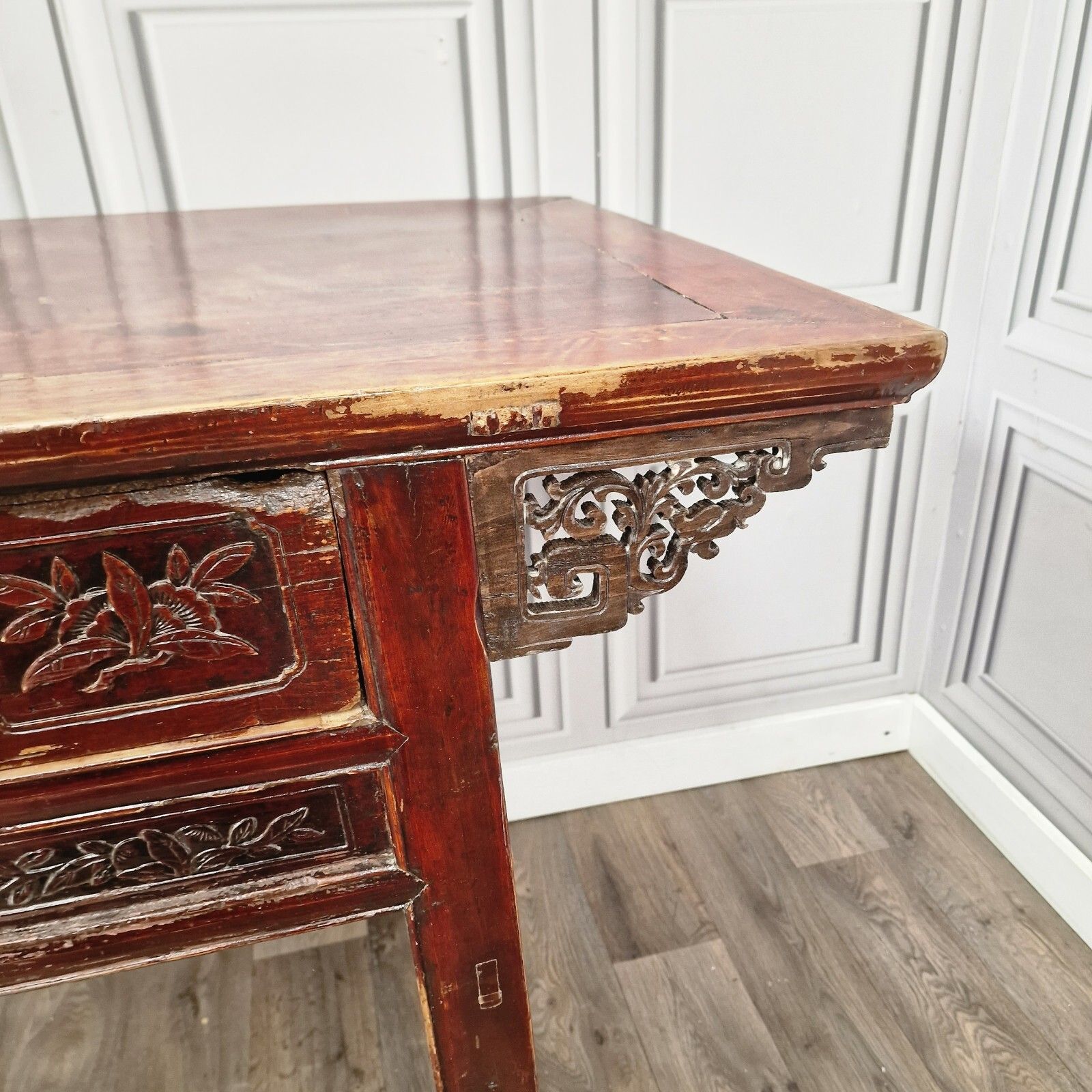 photo vinterior Antique Chinese Altar Table 19th Century Solid Wooden Bench Carved Oriental