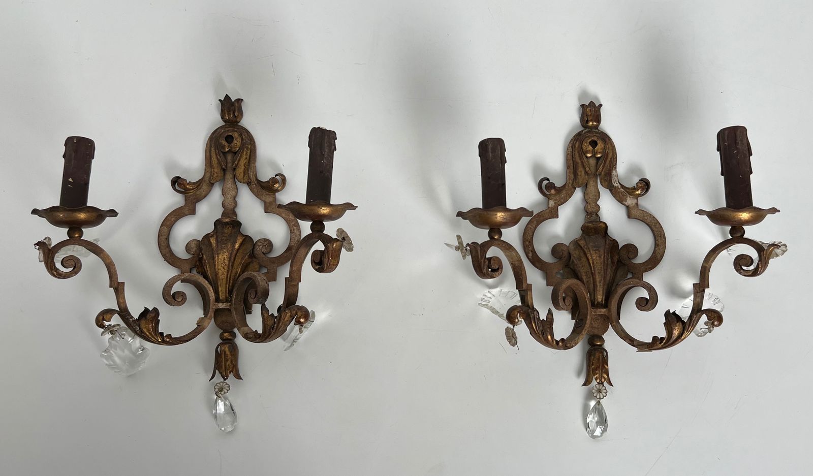 1450.0 Pair Of Patinated Wrought Iron Wall Sconces With Gilded Acanthus Leaves And Crystals photo