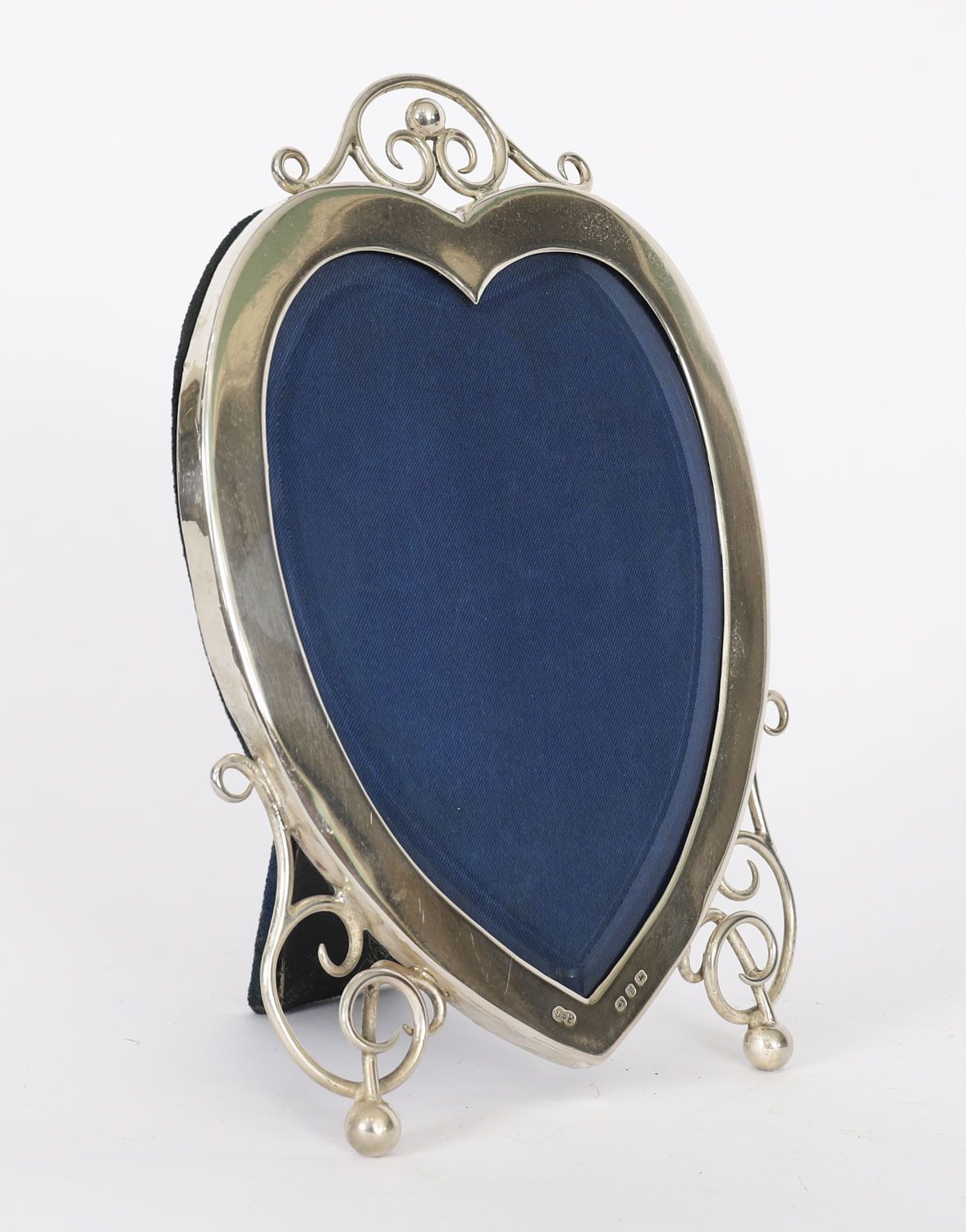 Antique Sterling Silver Heart Photo Frame By  Syner & Beddoes 1898 19x15 Cm photo for sale