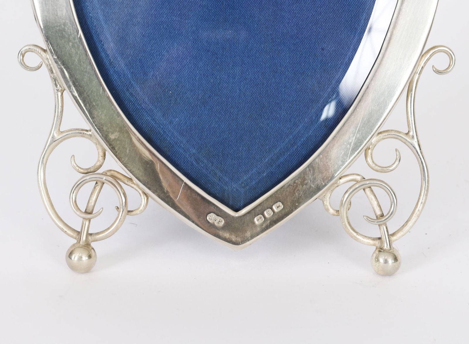 Antique Sterling Silver Heart Photo Frame By  Syner & Beddoes 1898 19x15 Cm photo 475.0