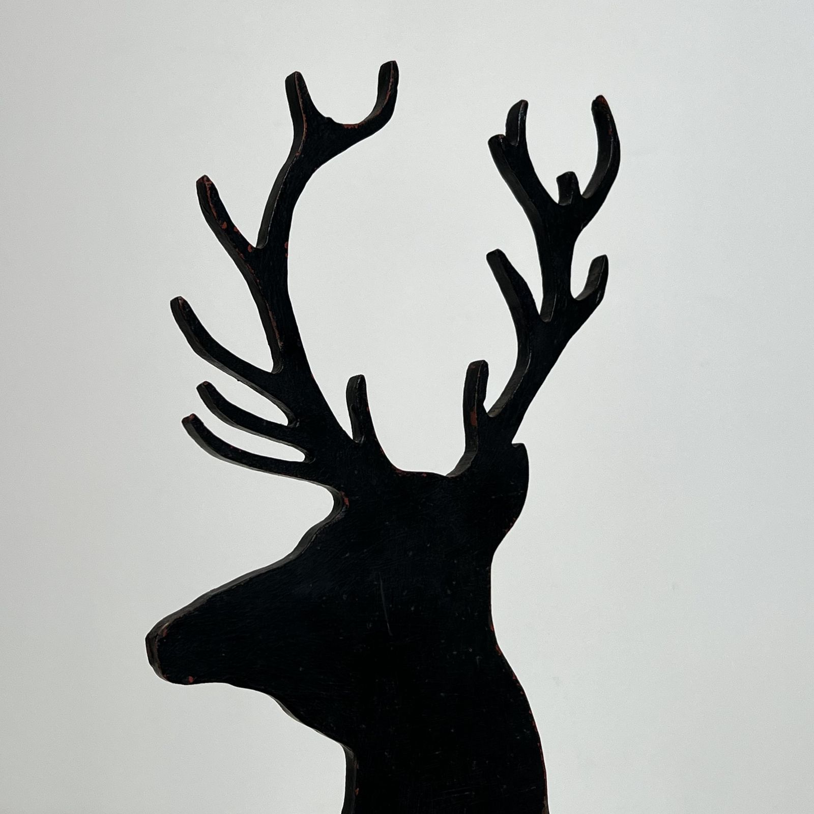 photo buy Pair Of Stag Andirons In Black Lacquered Steel And Brass