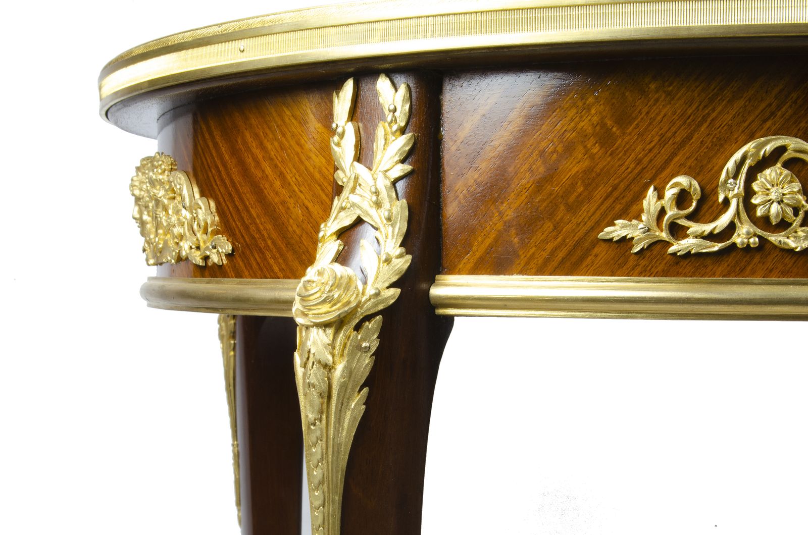 Late 19th Century Louis XV Circular Gueridón Table With Ormolu Accents Attributed To François Linke For Maison Forest, France photo vinterior
