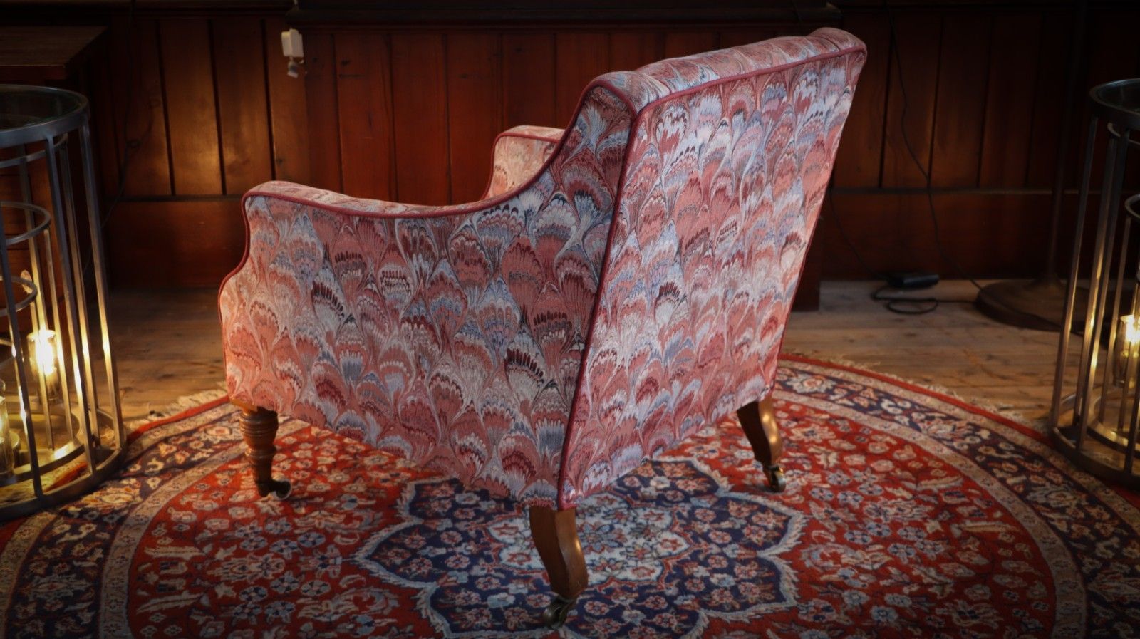 photo vinterior Howard & Sons Buttoned Georgian Open Armchair In Pecock Tail Abstract Fabric