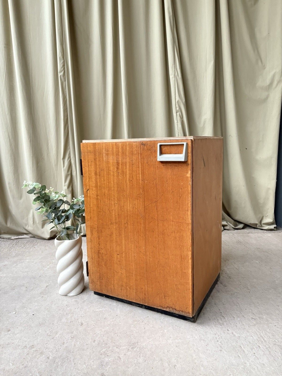 Vtg Mid Century Esa Esavian School Cabinet Bedside Side Table Retro R1058 photo furniture