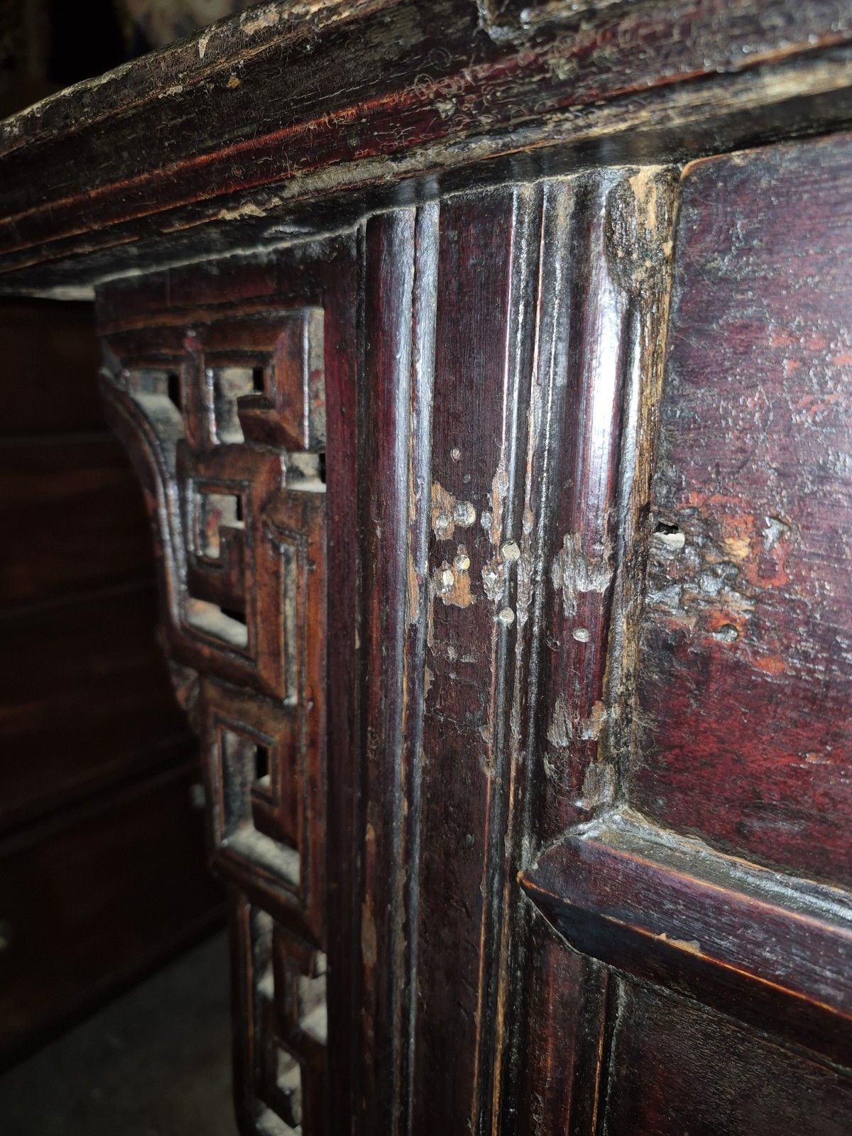 photo vintage An Incredible Early 19th Century Provincial Chinese Hardwood Altar Console Table