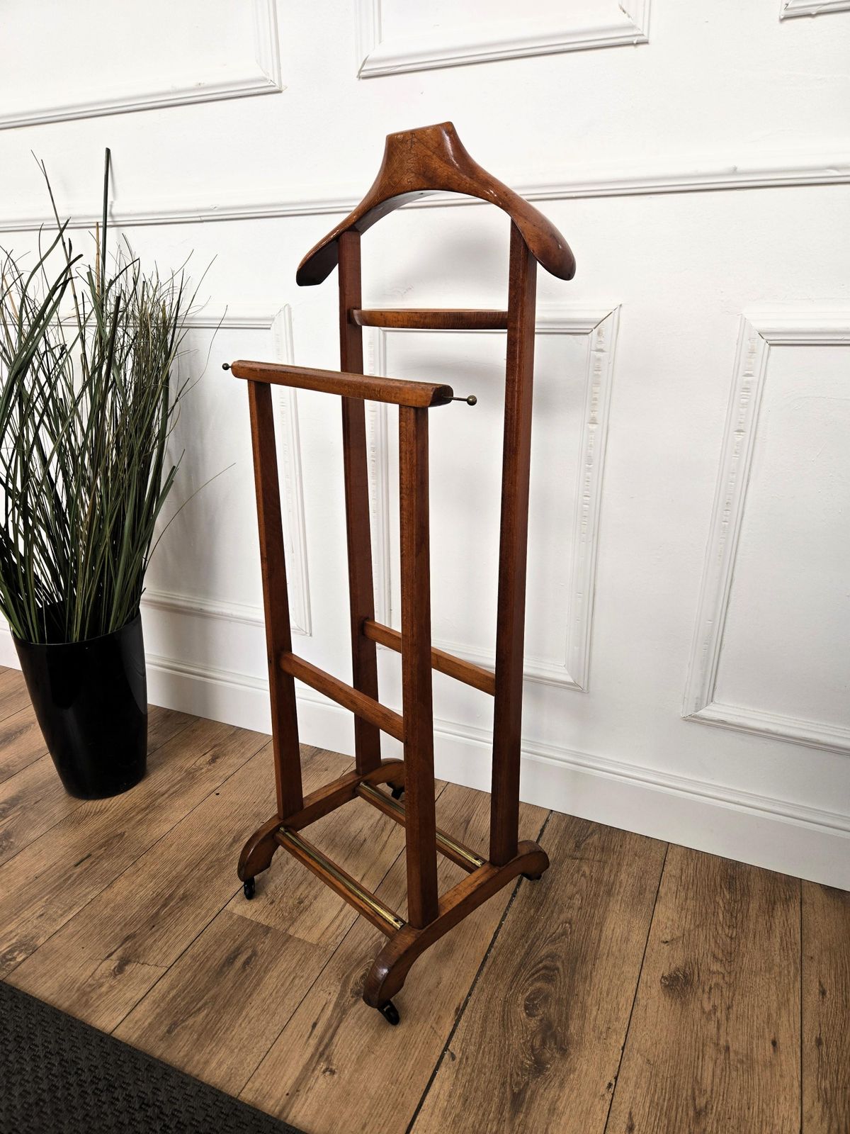 1970s Italian Mid Century Wood Valet Stand Dressboy photo Furniture
