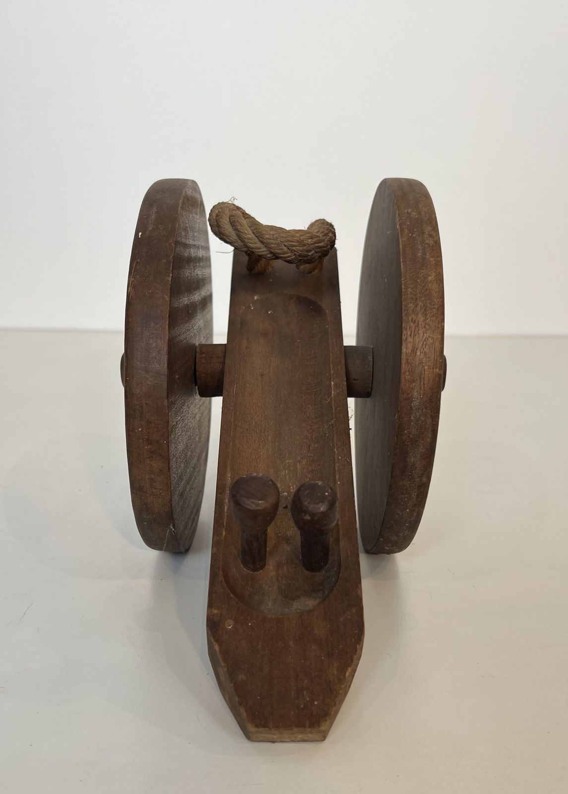 Wooden And Rope Bottle Holder By Adrien Audoux And Frida Minet (Audoux Minet) photo 580.0