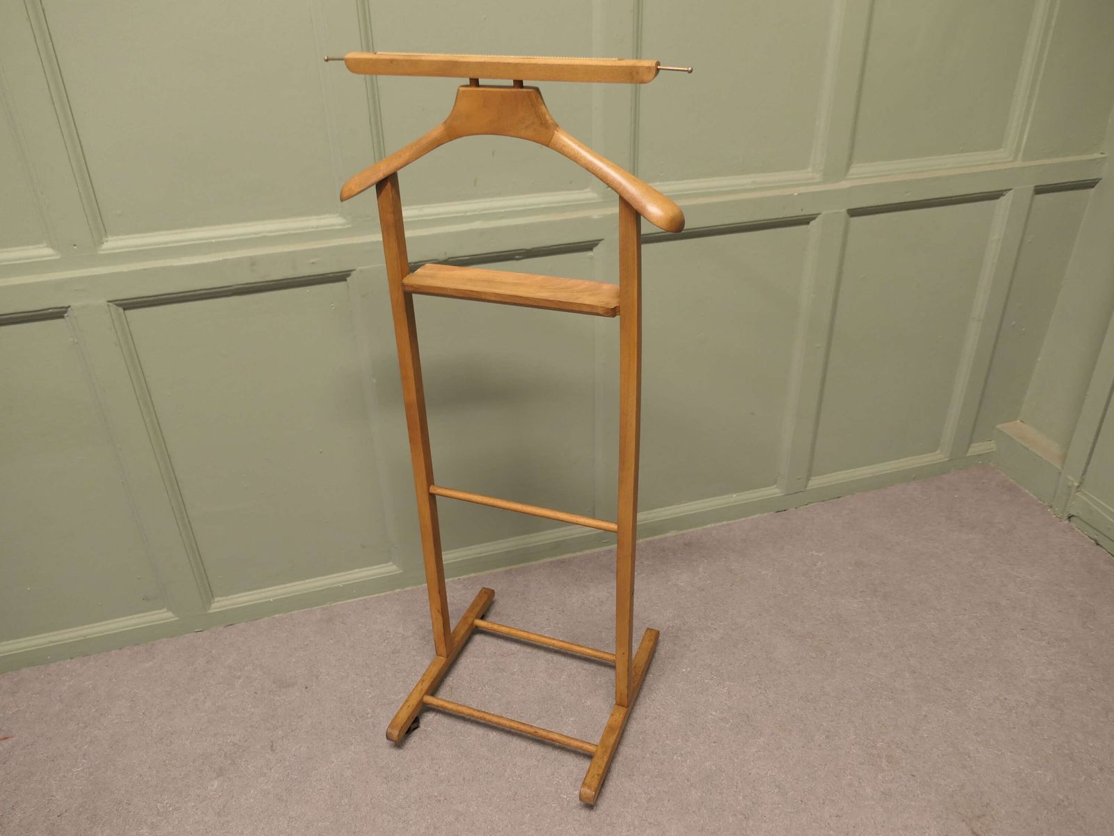 Good Sturdy Art Deco Gentleman’s Floor Standing Valet Or Suit Hanger A Very Useful Piece photo Furniture
