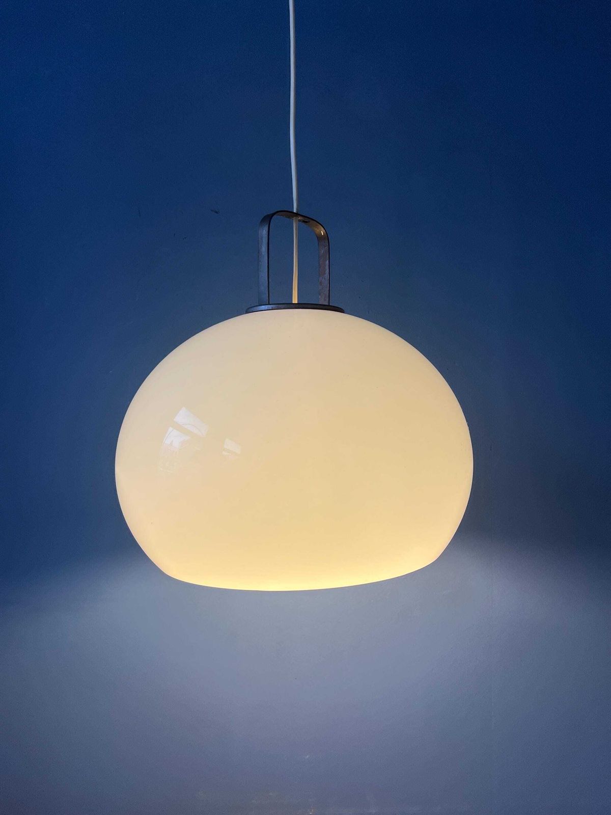 Vintage Paddenstoellamp In De Stijl Van Guzzini Lucerna. photo for sale