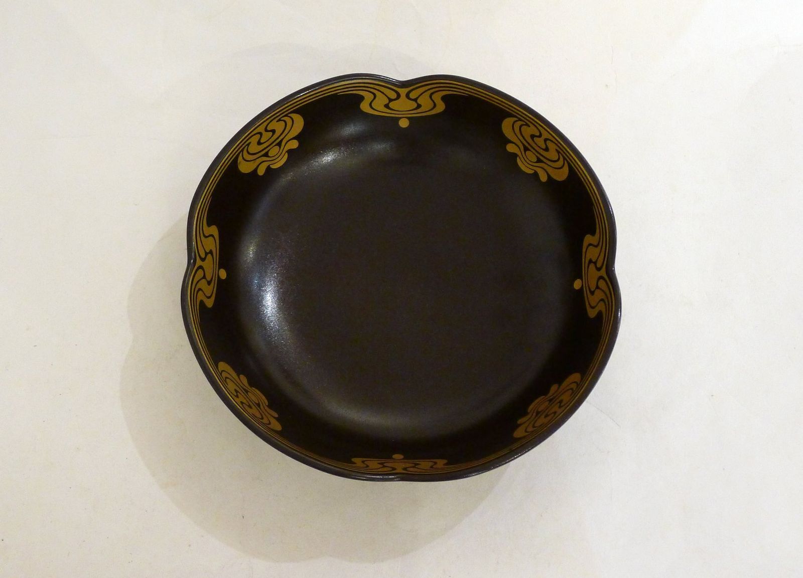 Small Deep Plate Or Bodil Serving Plate By Björn Wiinblad For Rosenthal Studio Linie, 1970 photo furniture
