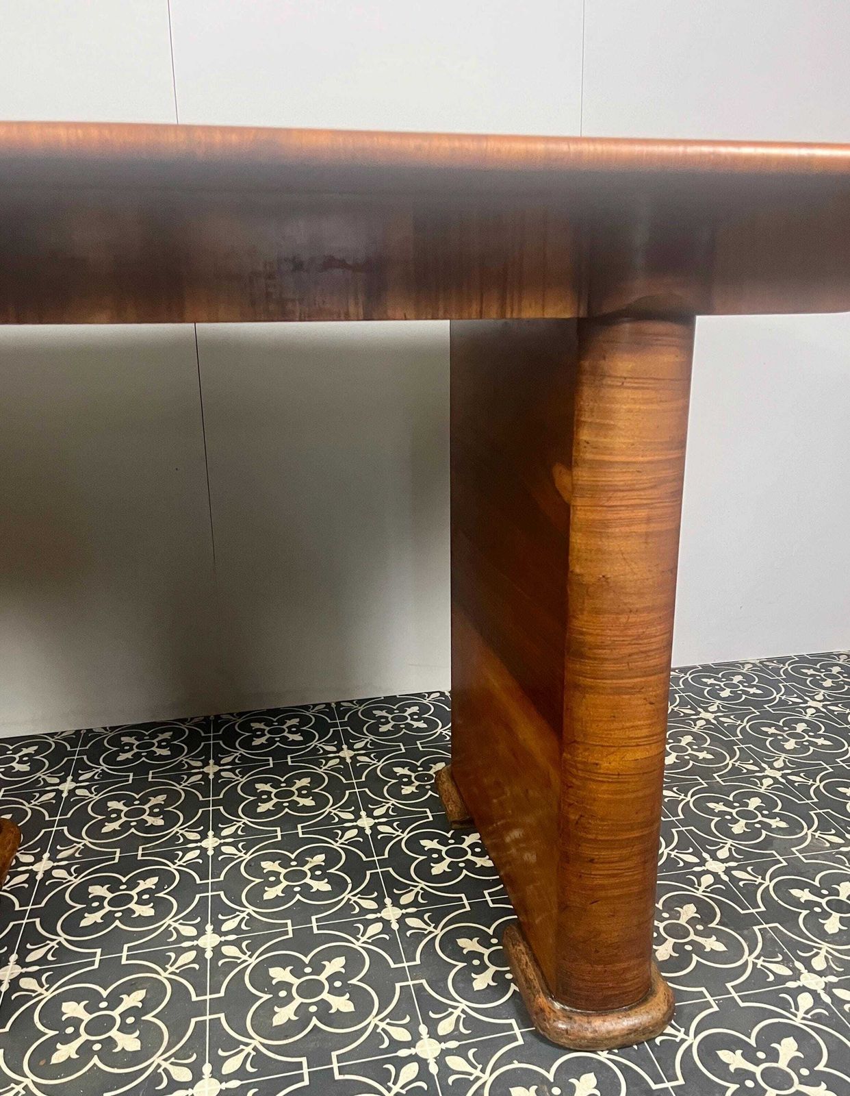 Furniture 1930’s Vintage Art Deco Burr Walnut Dining Table, Period Furniture photo