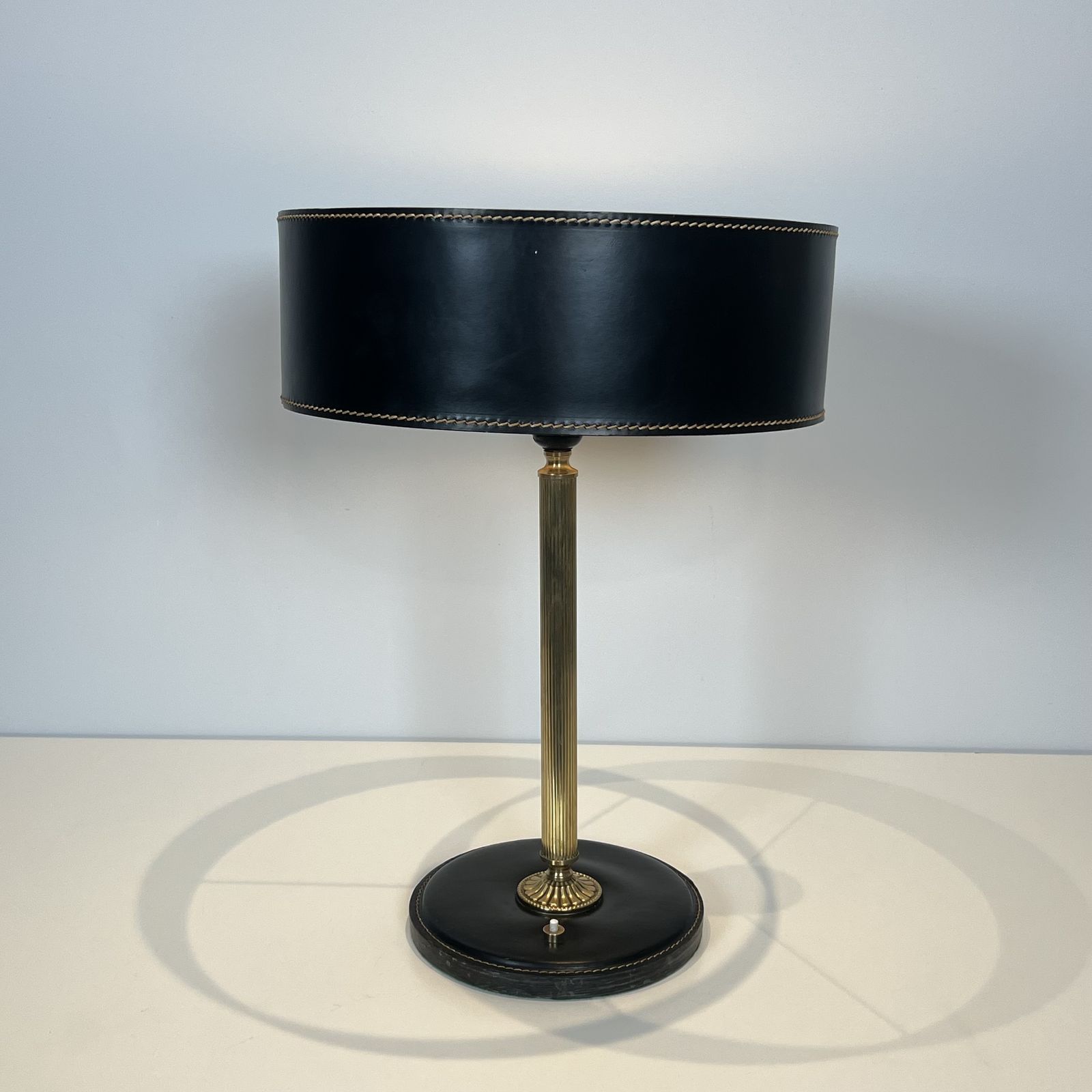 photo vintage Black Leather And Brass Desk Lamp In The Style Of Jacques Adnet